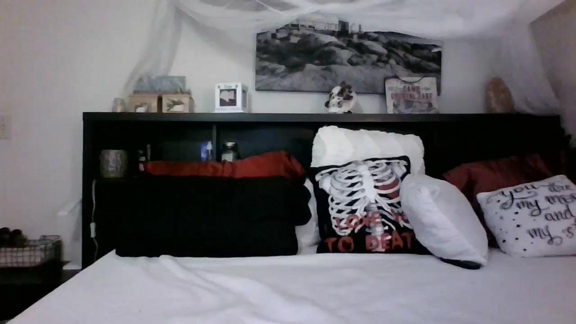 Gallery image thumbnail from CrystalLake's myfreecams stream on, 11/08/2023, 09:49 image 3 of 20