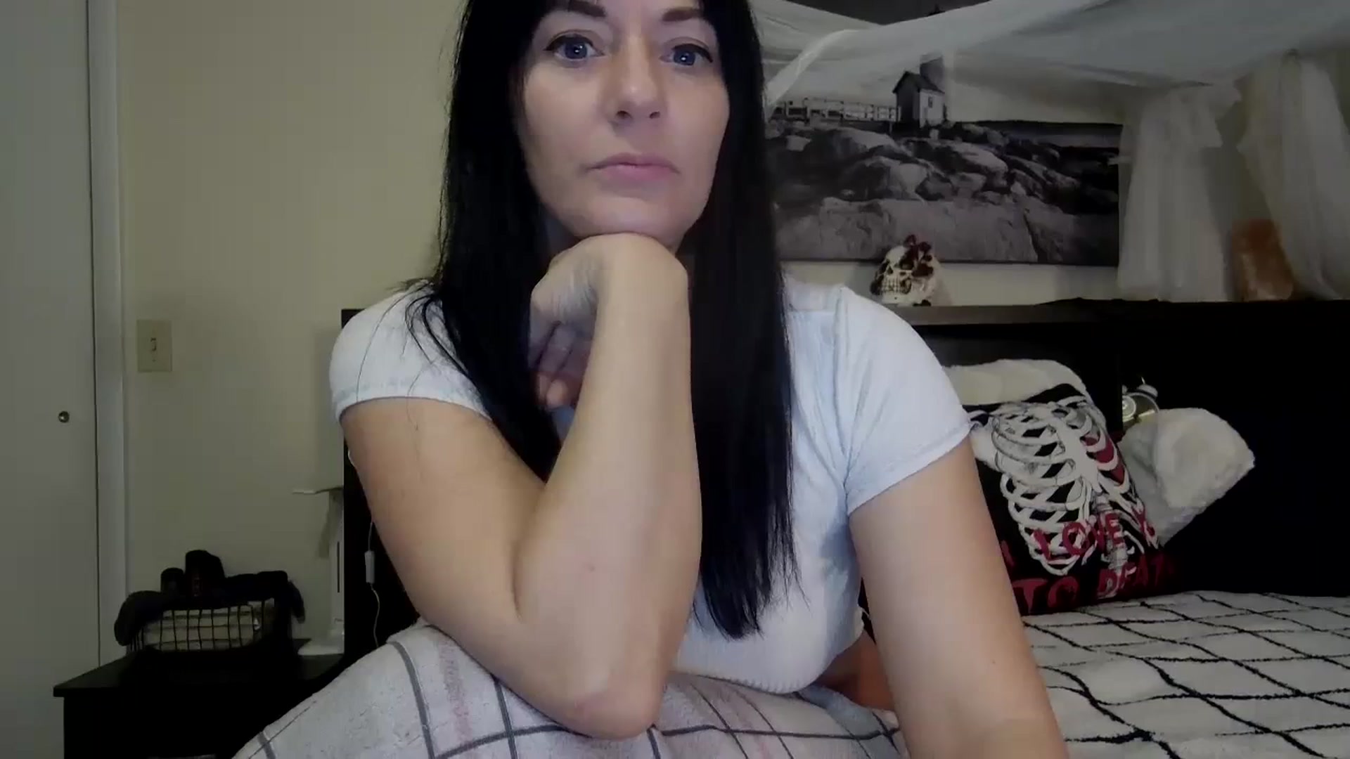 Gallery image thumbnail from CrystalLake's myfreecams stream on, 11/13/2023, 11:12 image 13 of 20