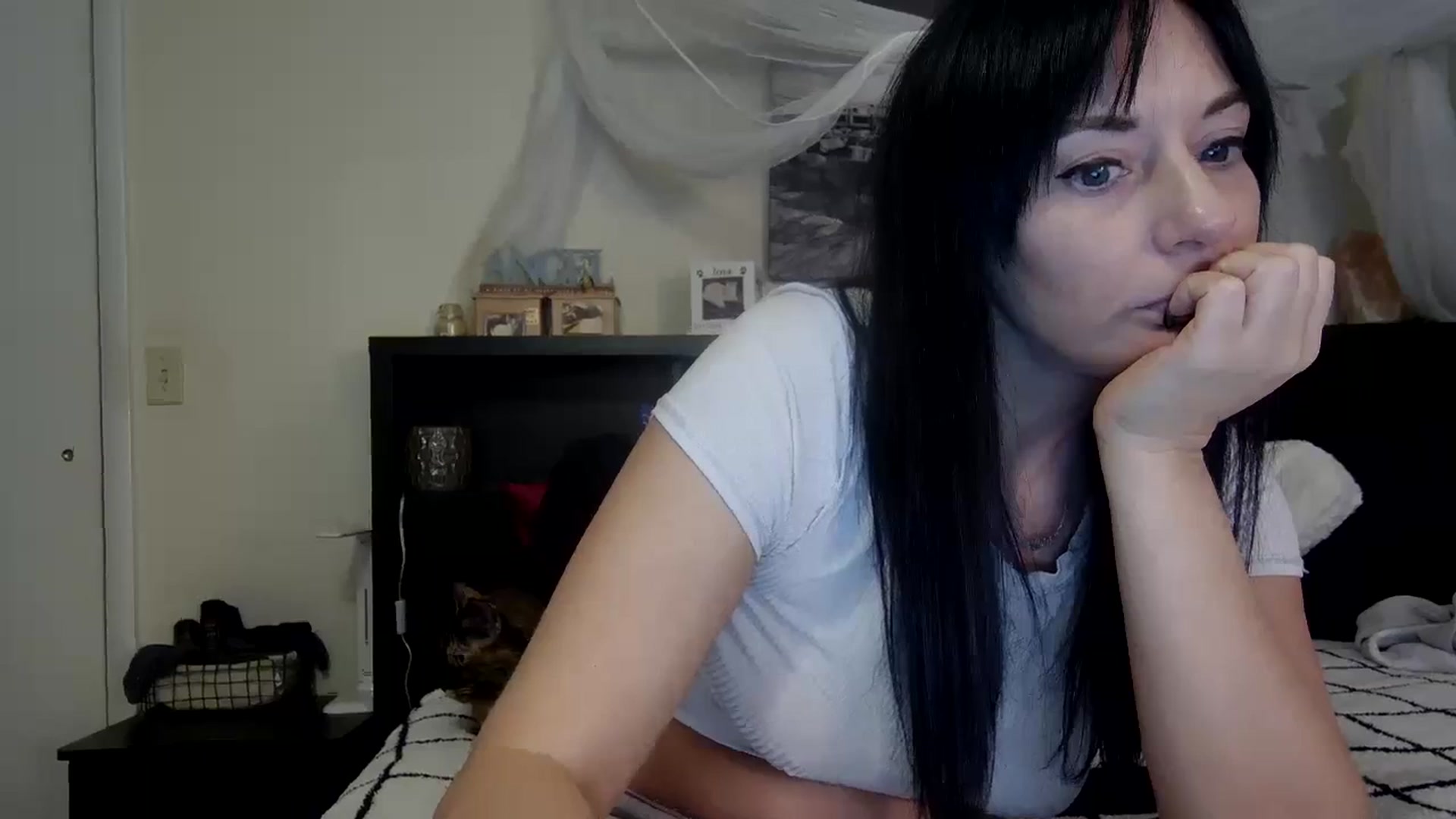 Gallery image thumbnail from CrystalLake's myfreecams stream on, 11/13/2023, 11:12 image 17 of 20