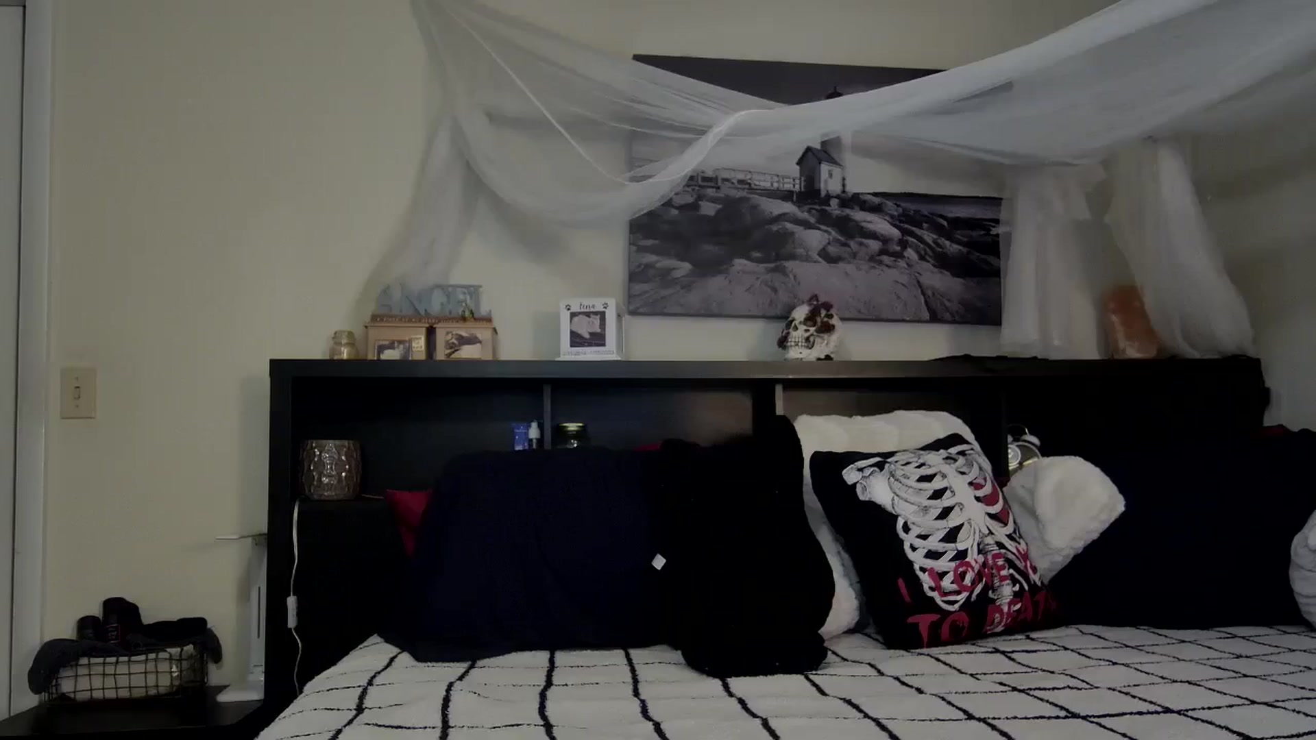 Gallery image thumbnail from CrystalLake's myfreecams stream on, 11/13/2023, 11:12 image 11 of 20