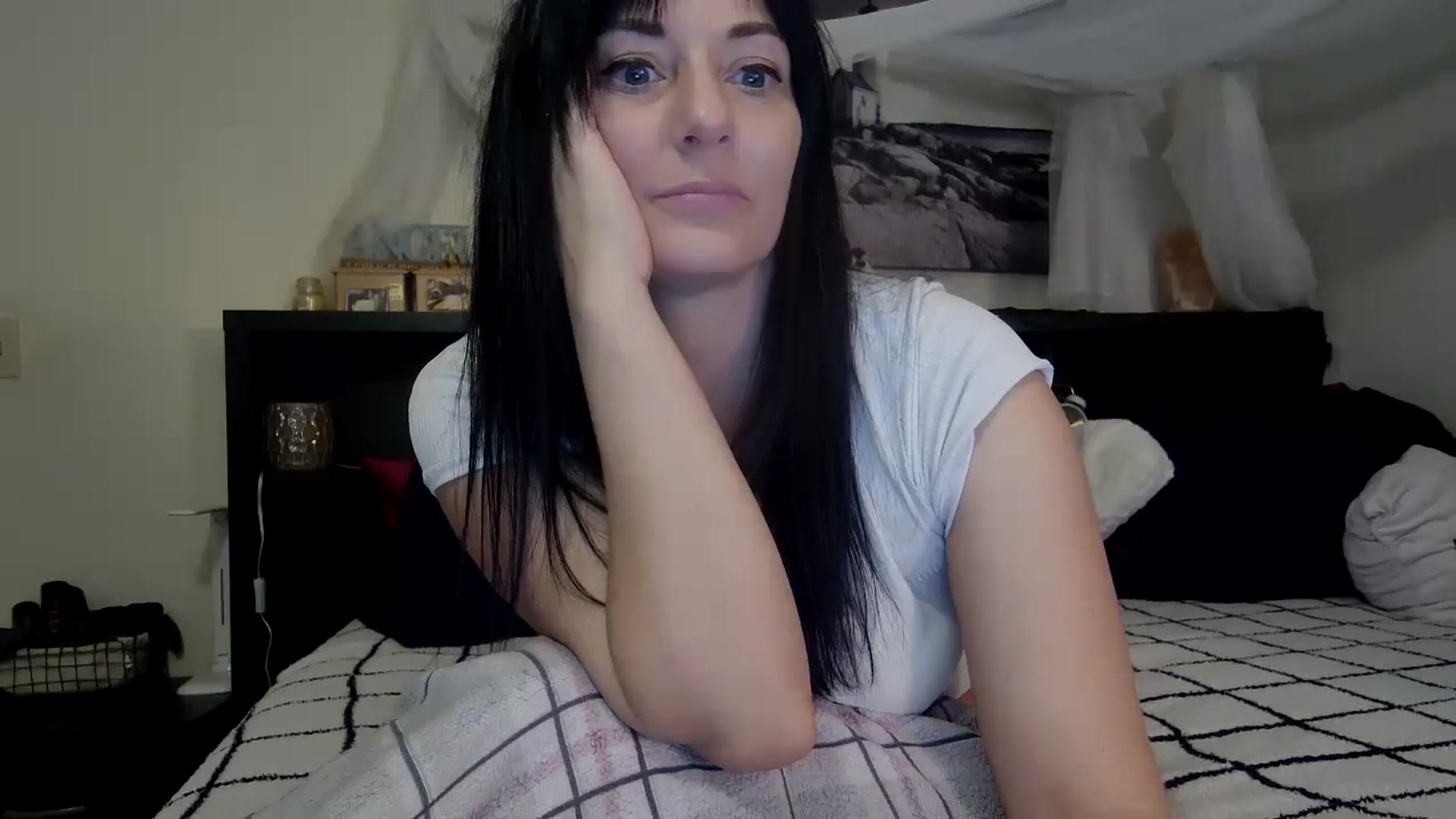 Gallery image thumbnail from CrystalLake's myfreecams stream on, 11/13/2023, 11:12 image 6 of 20