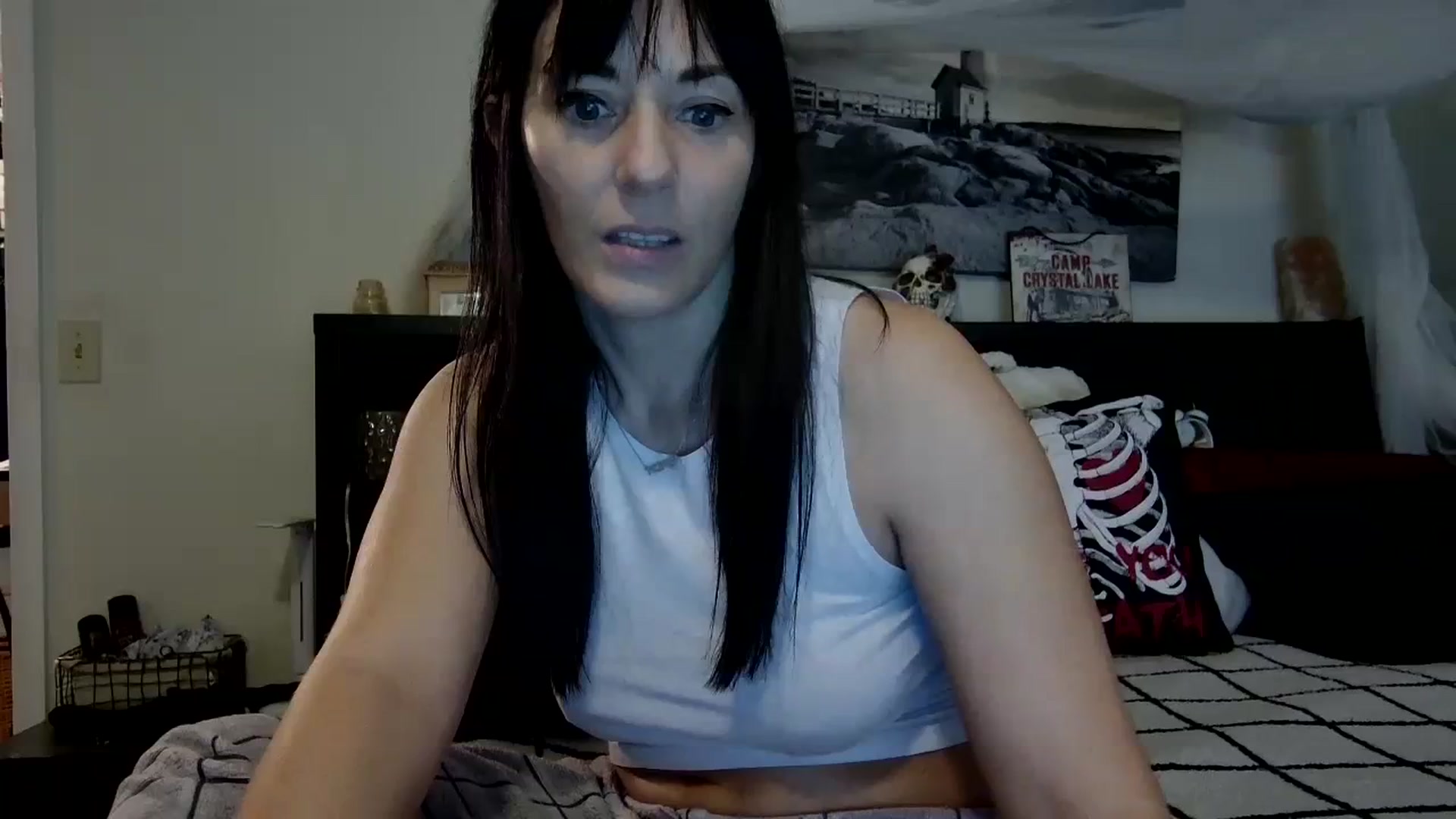 Gallery image thumbnail from CrystalLake's myfreecams stream on, 11/20/2023, 10:40 image 14 of 20