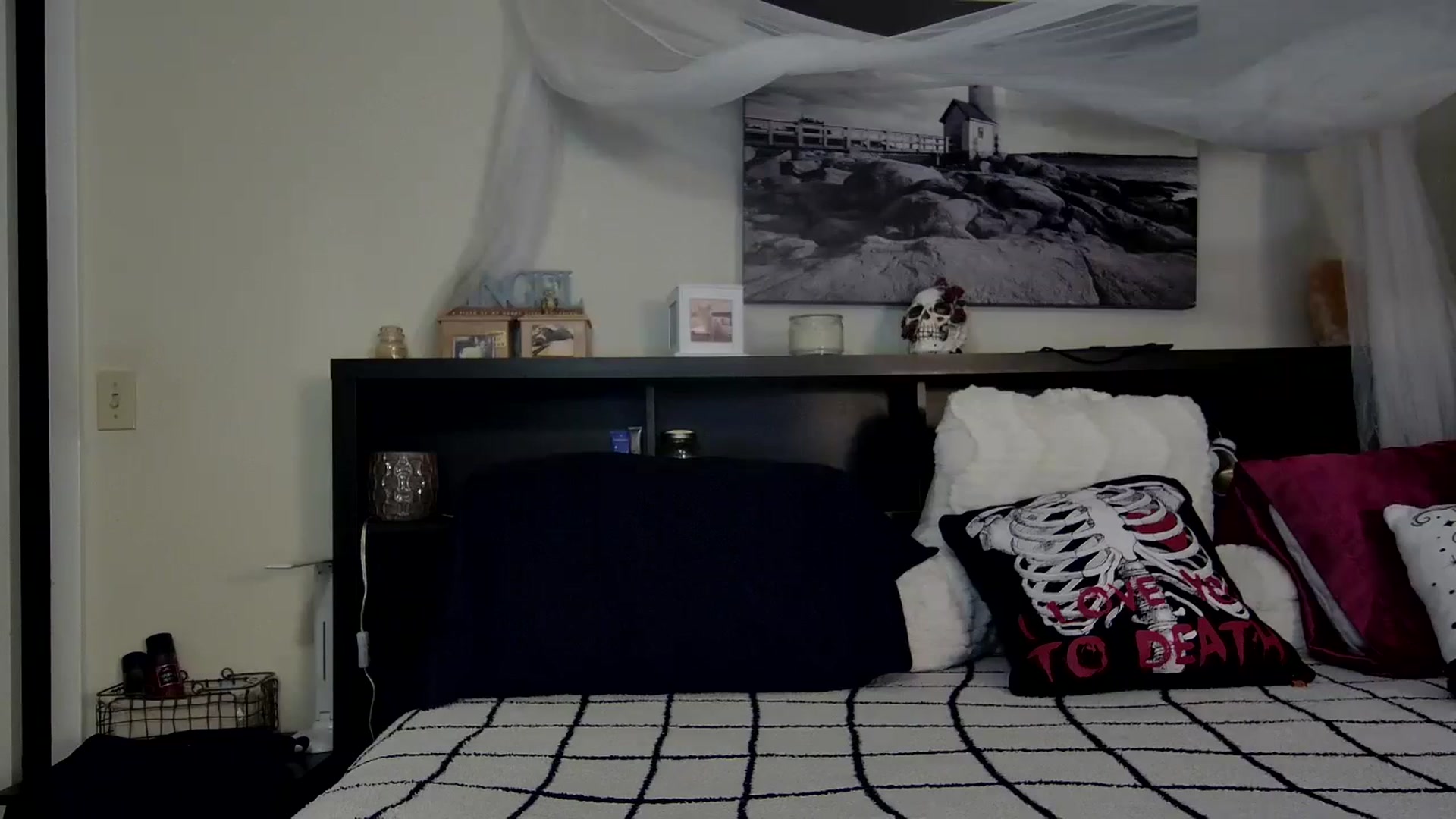 Gallery image thumbnail from CrystalLake's myfreecams stream on, 11/23/2023, 10:18 image 5 of 20