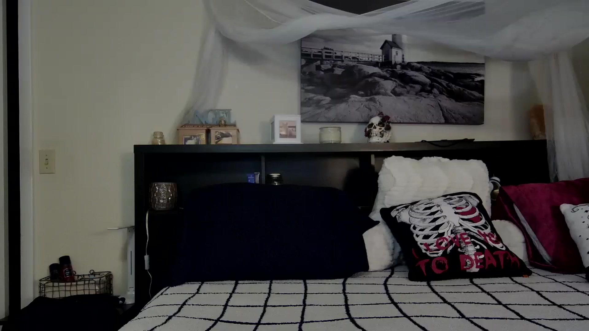 Gallery image thumbnail from CrystalLake's myfreecams stream on, 11/23/2023, 10:18 image 4 of 20