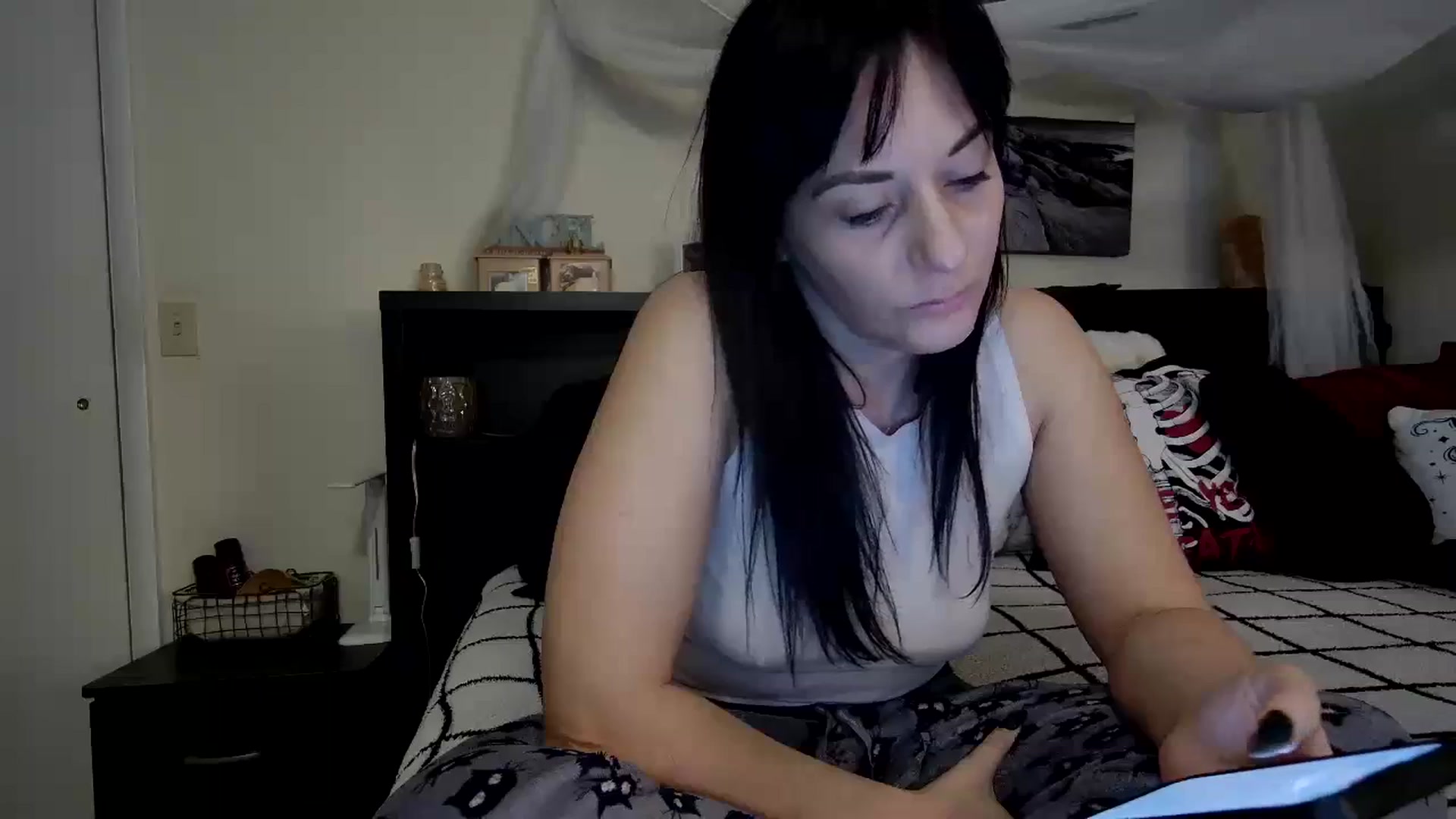 Gallery image thumbnail from CrystalLake's myfreecams stream on, 11/24/2023, 10:22 image 12 of 20