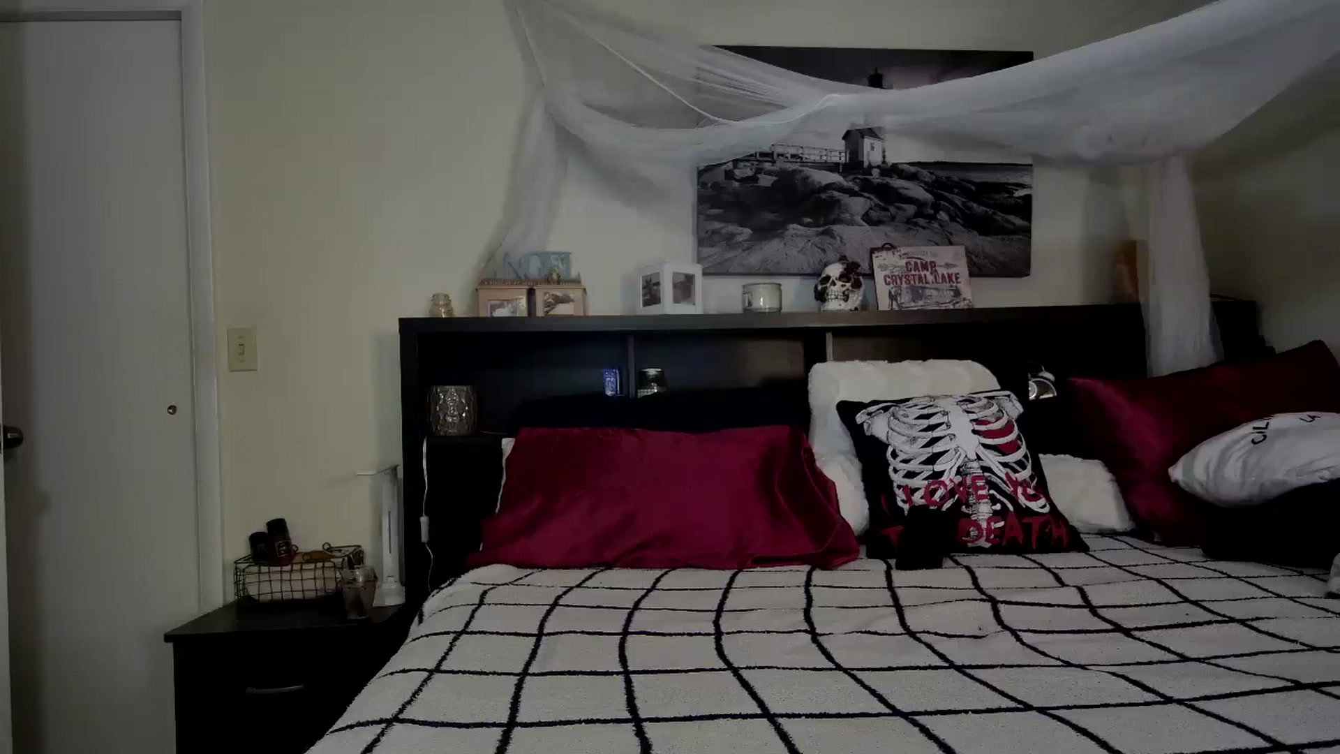 Gallery image thumbnail from CrystalLake's myfreecams stream on, 11/28/2023, 10:31 image 11 of 20