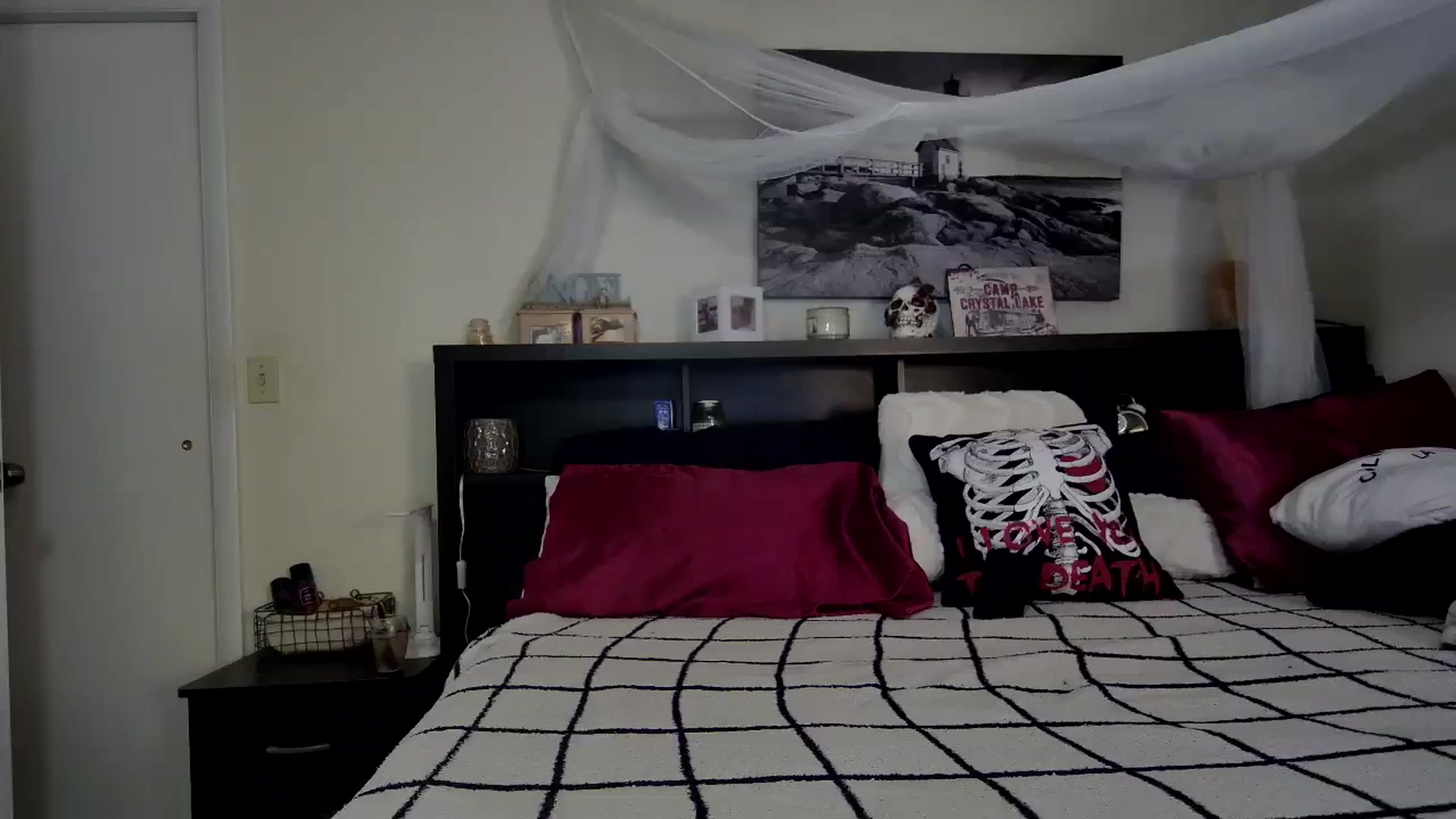 Gallery image thumbnail from CrystalLake's myfreecams stream on, 11/28/2023, 10:31 image 3 of 20
