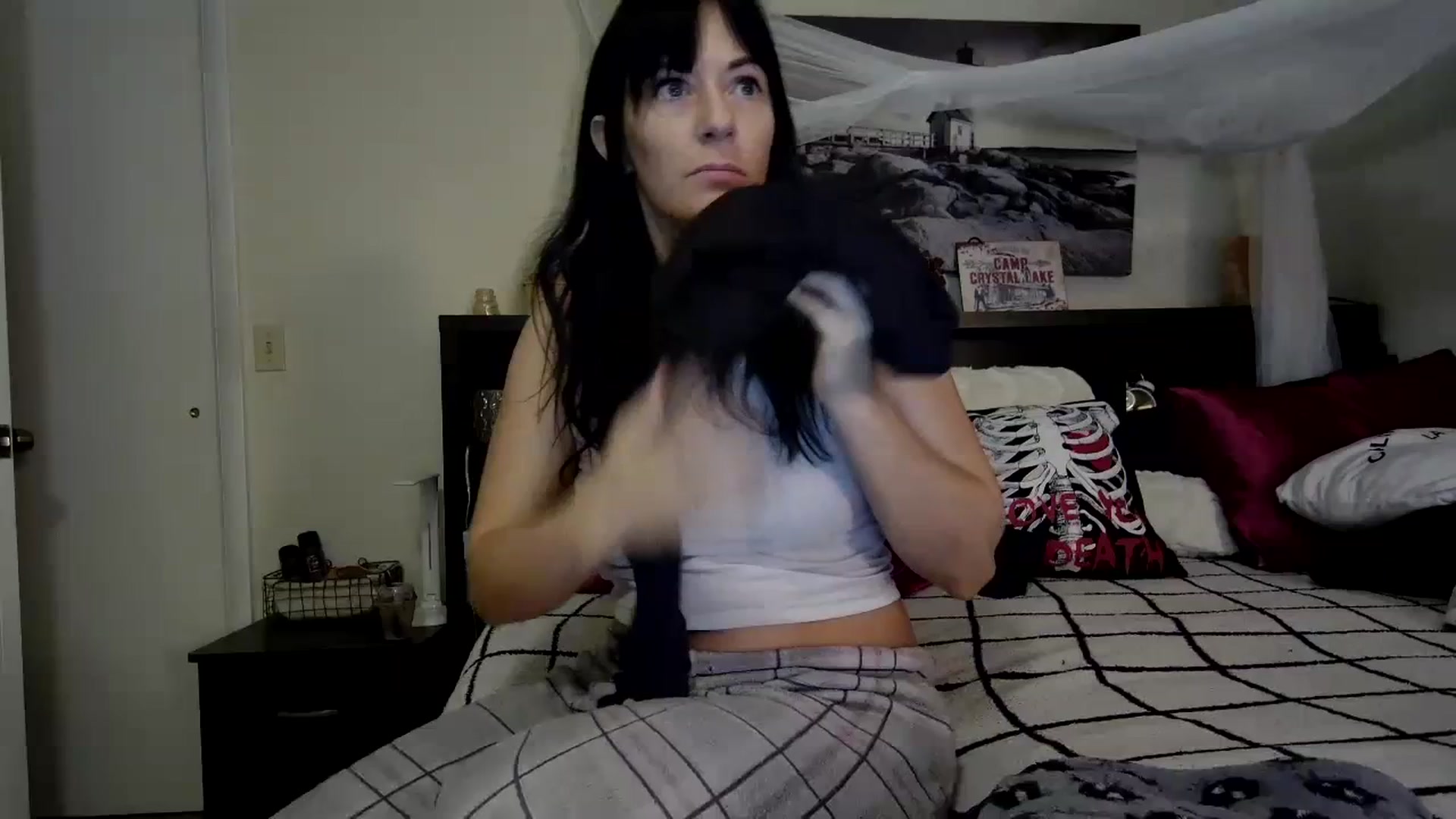 Gallery image thumbnail from CrystalLake's myfreecams stream on, 11/28/2023, 10:31 image 17 of 20