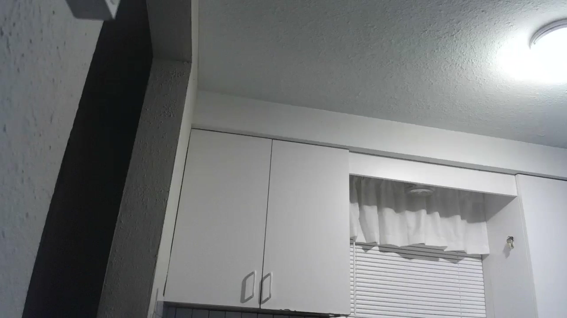 Gallery image thumbnail from CrystalLake's myfreecams stream on, 06/15/2024, 08:26 image 15 of 20