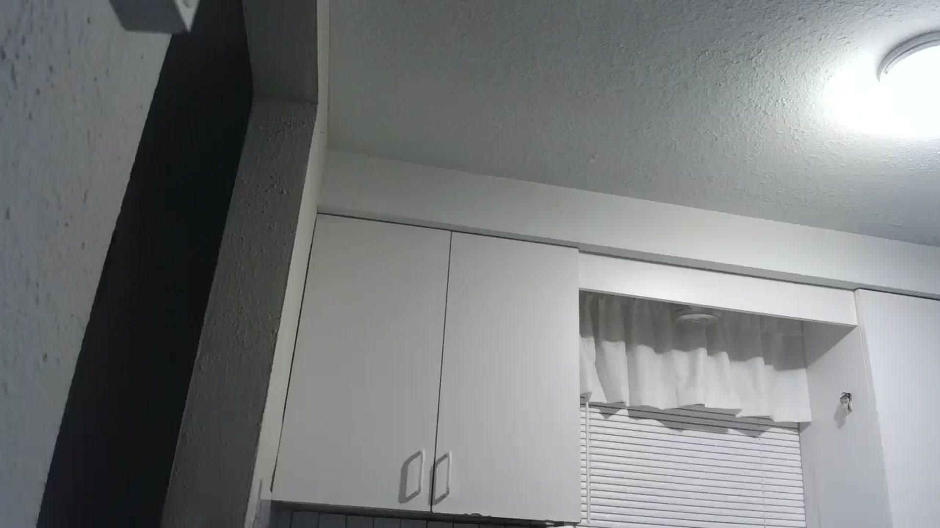 Gallery image thumbnail from CrystalLake's myfreecams stream on, 06/15/2024, 08:26 image 18 of 20