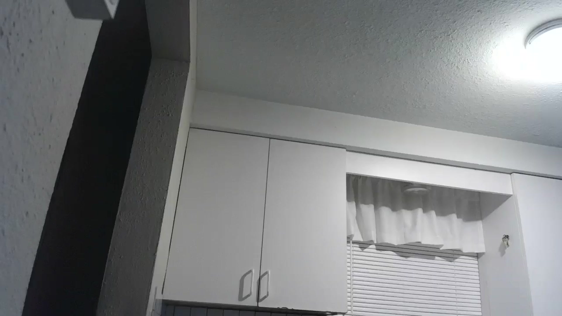 Gallery image thumbnail from CrystalLake's myfreecams stream on, 06/15/2024, 08:26 image 16 of 20