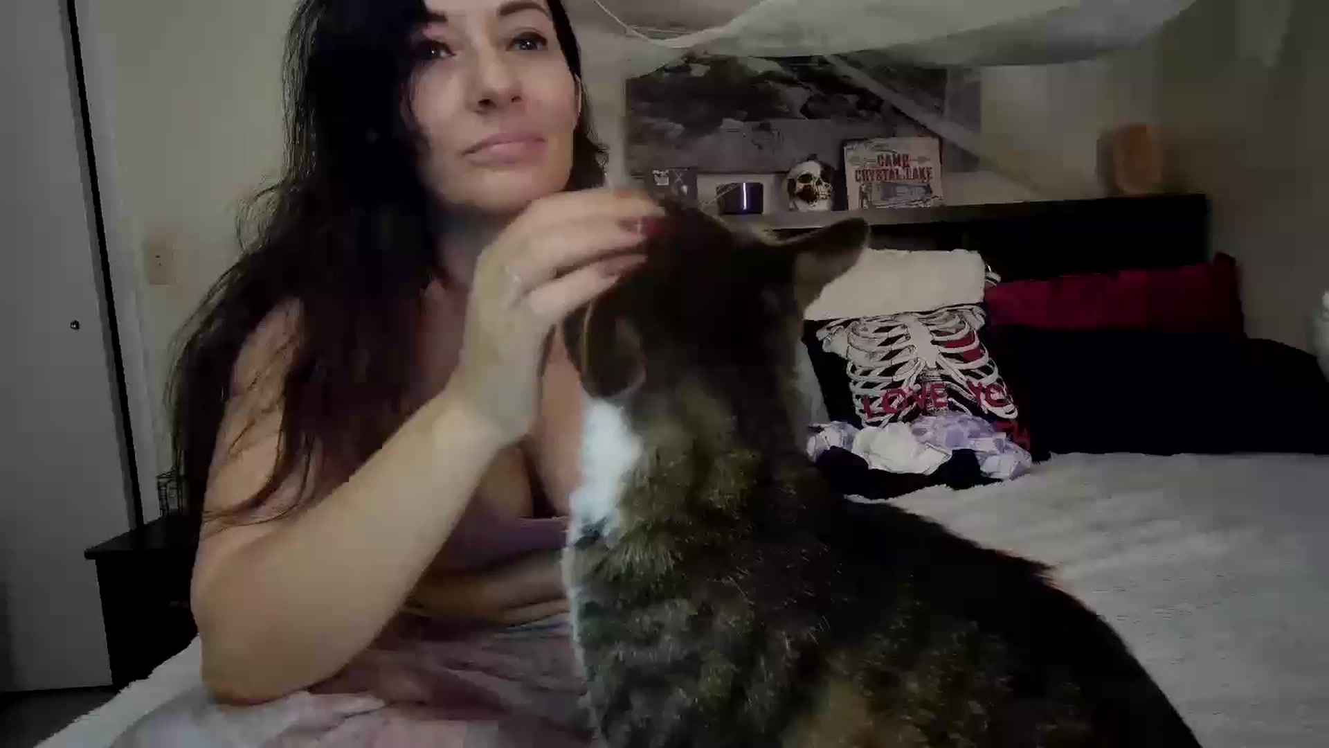 Gallery image thumbnail from CrystalLake's myfreecams stream on, 06/17/2024, 07:04 image 1 of 20
