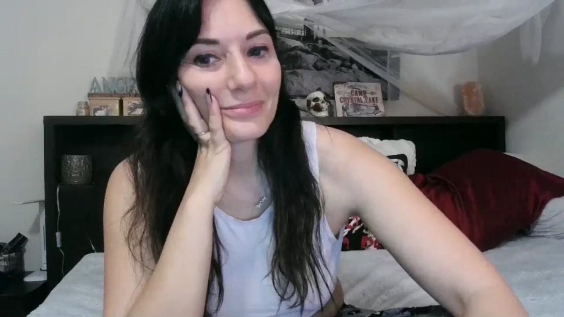 Gallery image thumbnail from CrystalLake's myfreecams stream on, 06/24/2024, 07:38 image 5 of 20