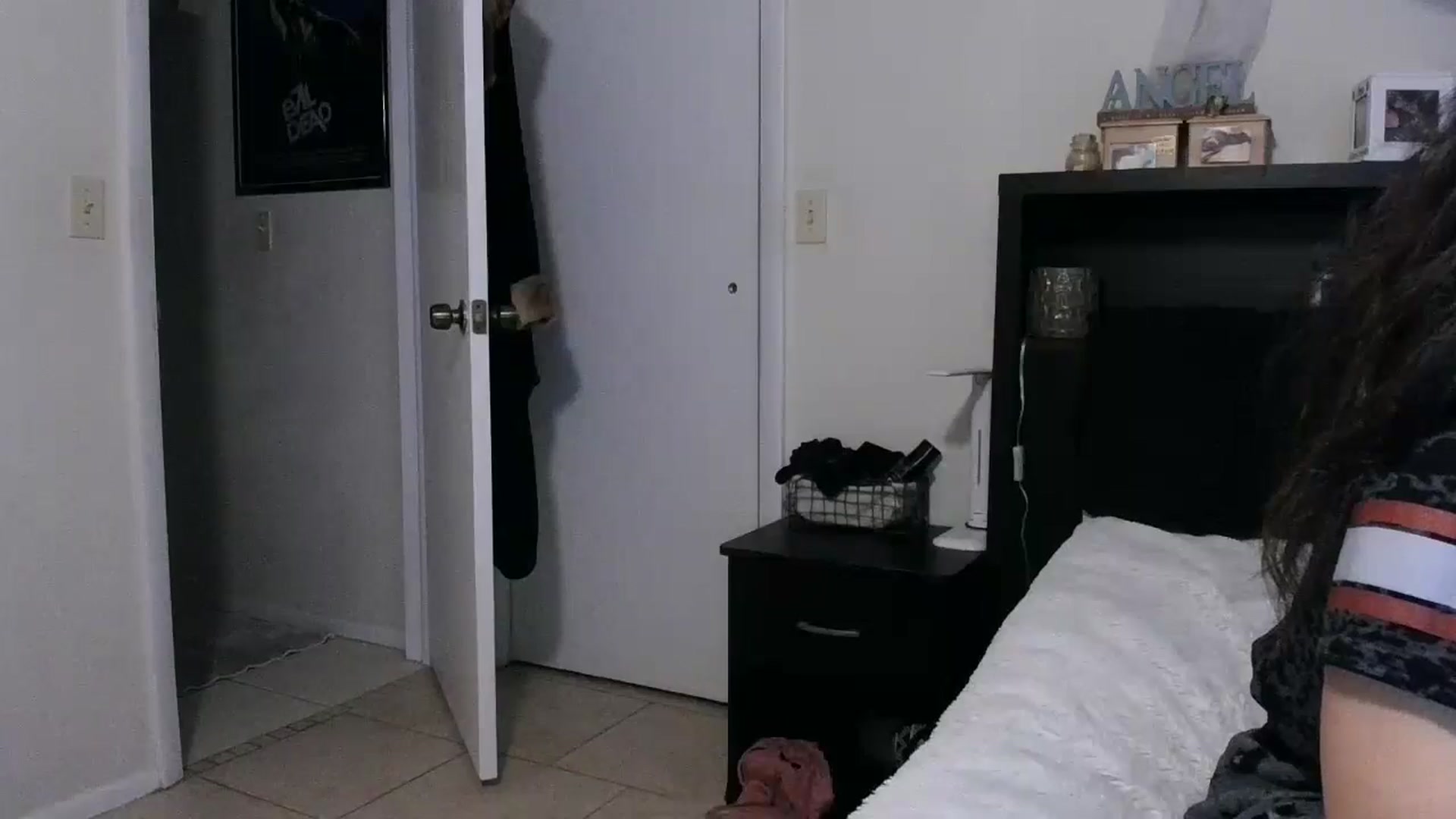 Gallery image thumbnail from CrystalLake's myfreecams stream on, 06/24/2024, 09:28 image 13 of 20