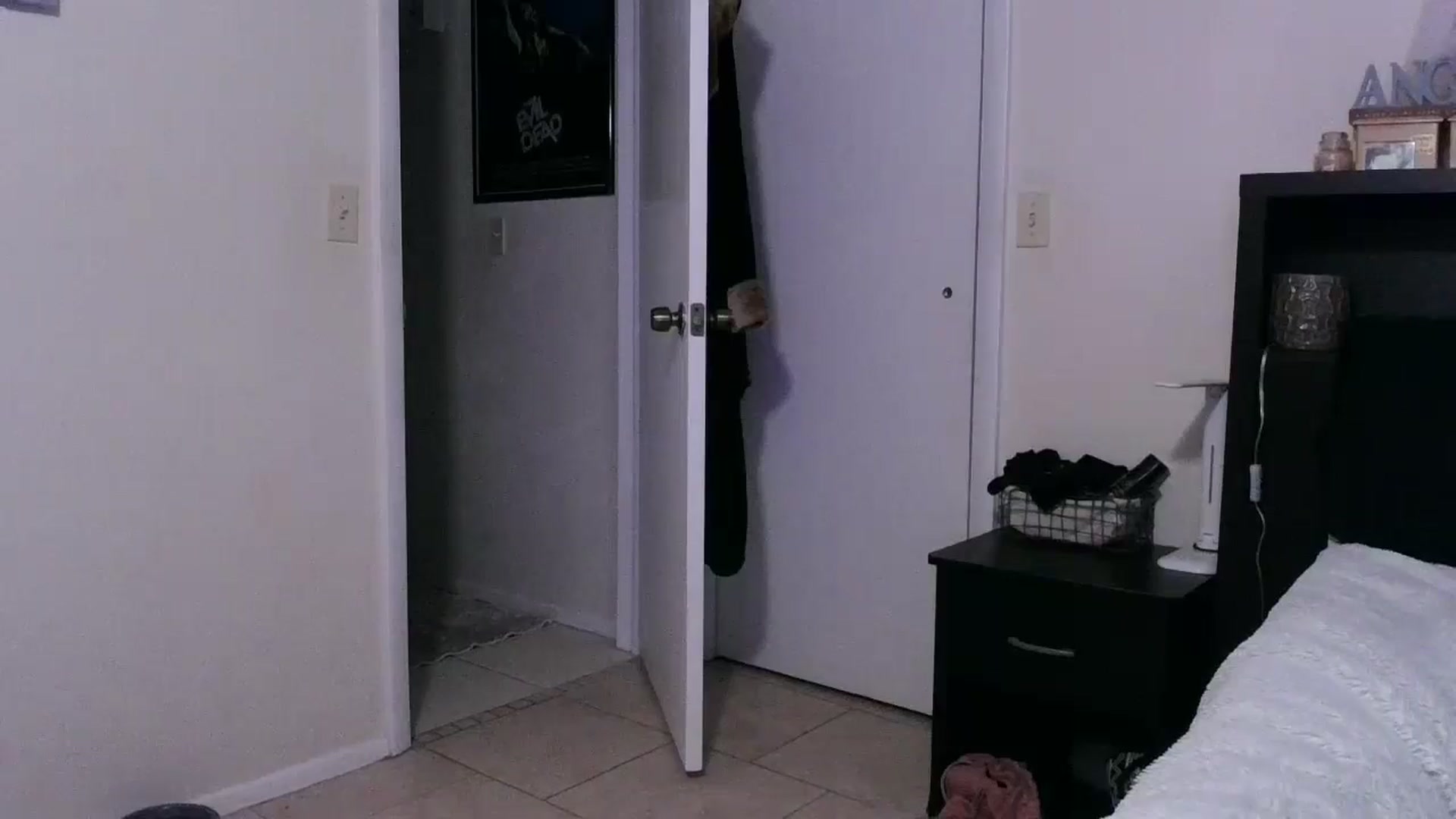 Gallery image thumbnail from CrystalLake's myfreecams stream on, 06/24/2024, 09:28 image 9 of 20