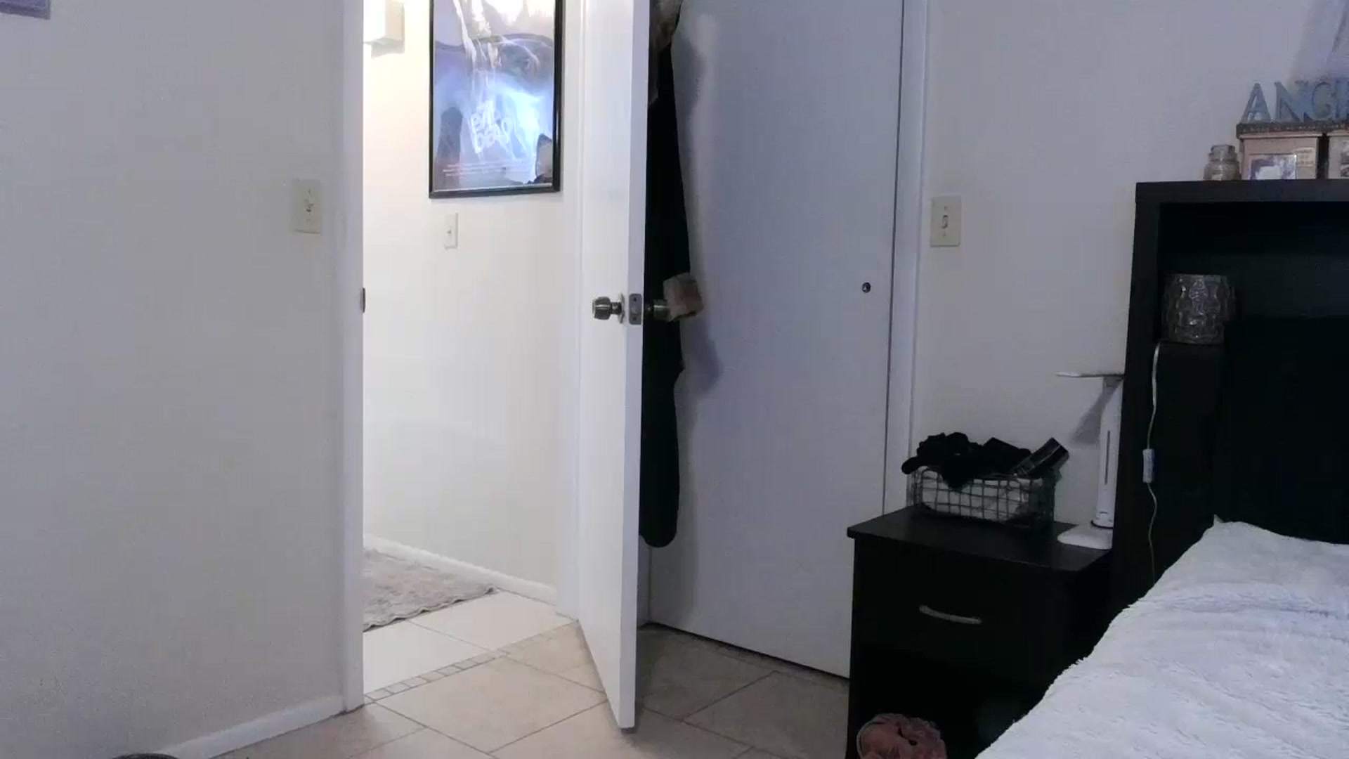 Gallery image thumbnail from CrystalLake's myfreecams stream on, 06/24/2024, 09:28 image 11 of 20