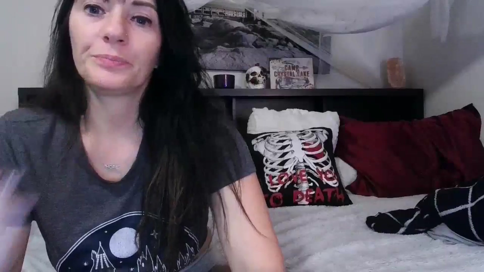 Gallery image thumbnail from CrystalLake's myfreecams stream on, 06/25/2024, 07:39 image 13 of 20