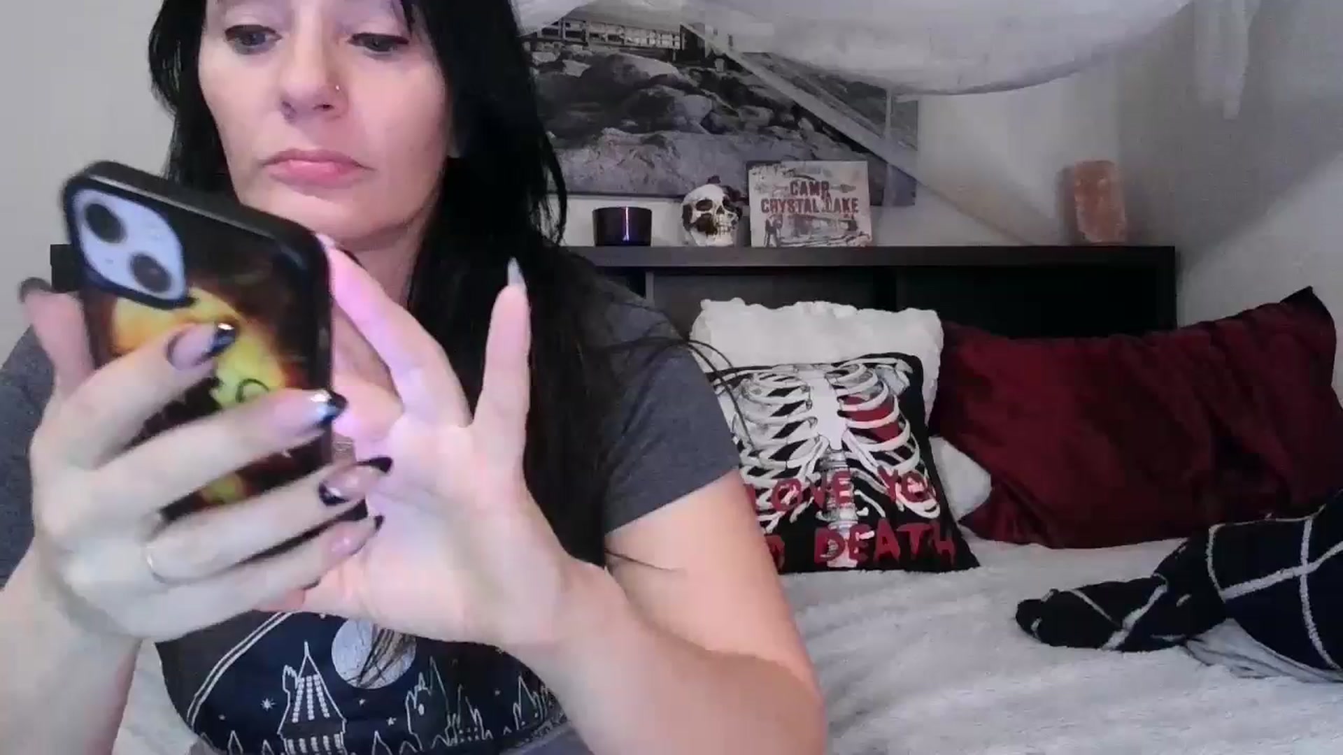 Gallery image thumbnail from CrystalLake's myfreecams stream on, 06/25/2024, 07:39 image 8 of 20