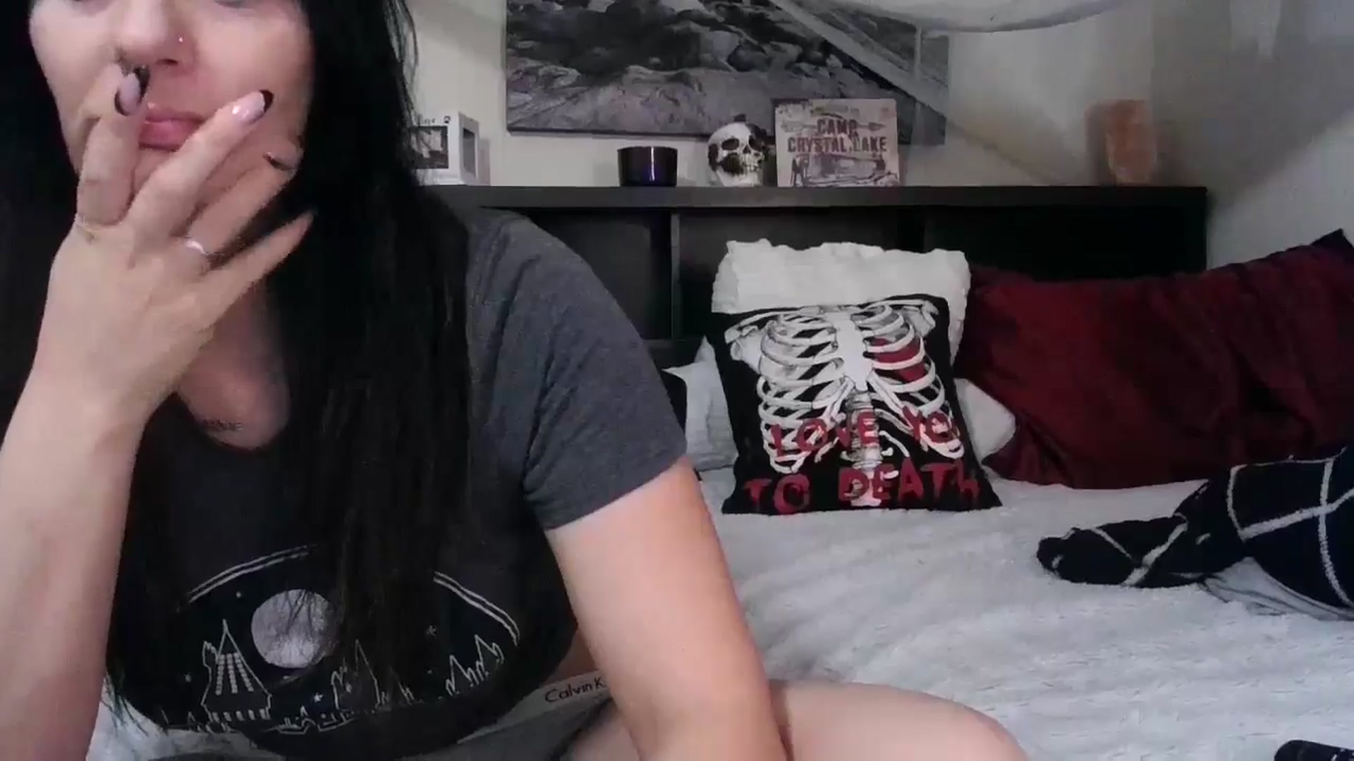 Gallery image thumbnail from CrystalLake's myfreecams stream on, 06/25/2024, 07:39 image 19 of 20