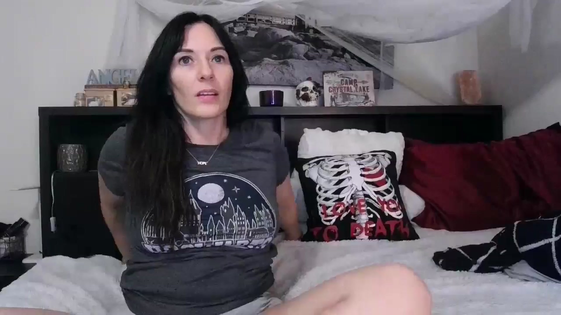Gallery image thumbnail from CrystalLake's myfreecams stream on, 06/25/2024, 07:39 image 5 of 20