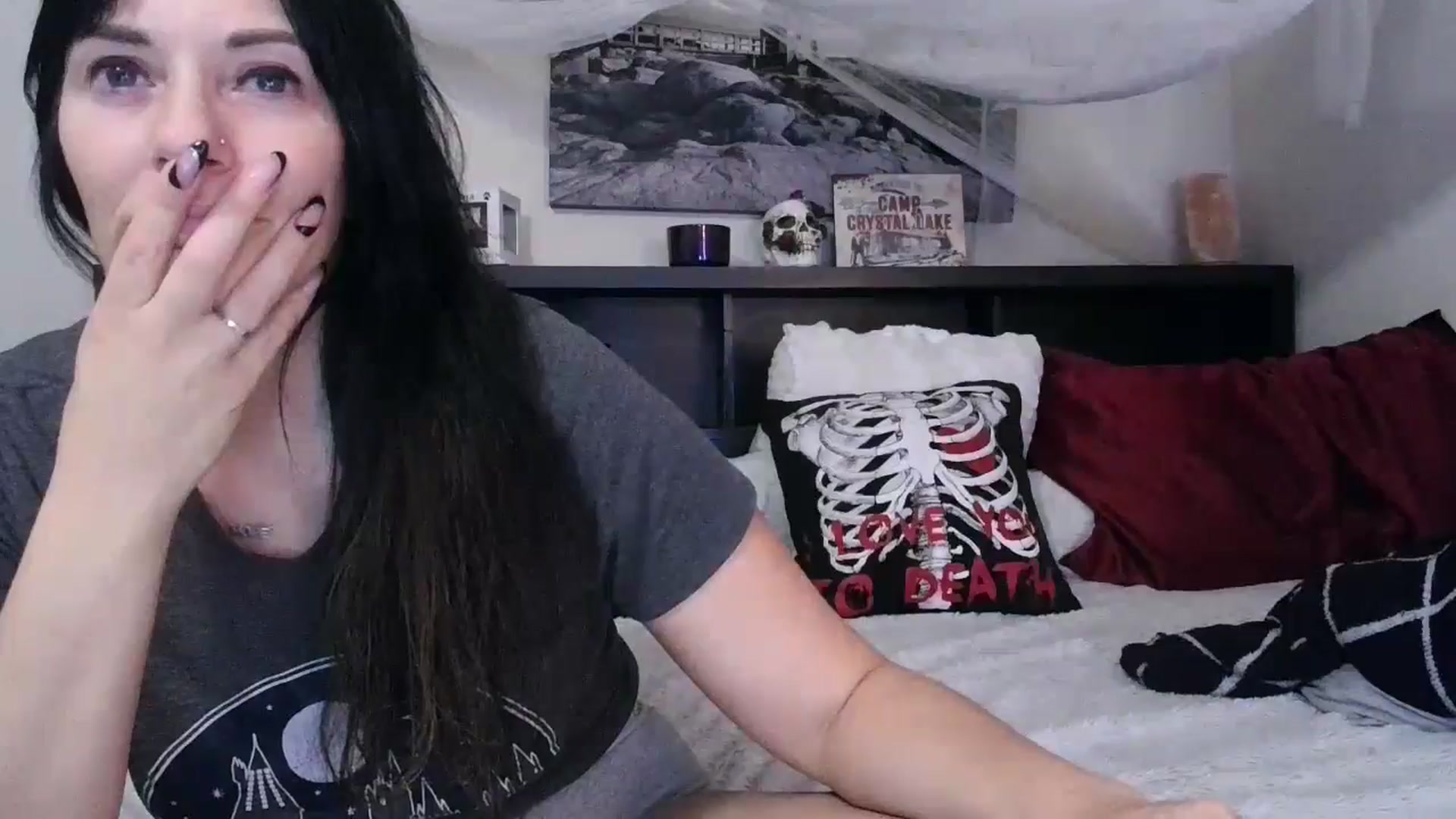 Gallery image thumbnail from CrystalLake's myfreecams stream on, 06/25/2024, 07:39 image 16 of 20