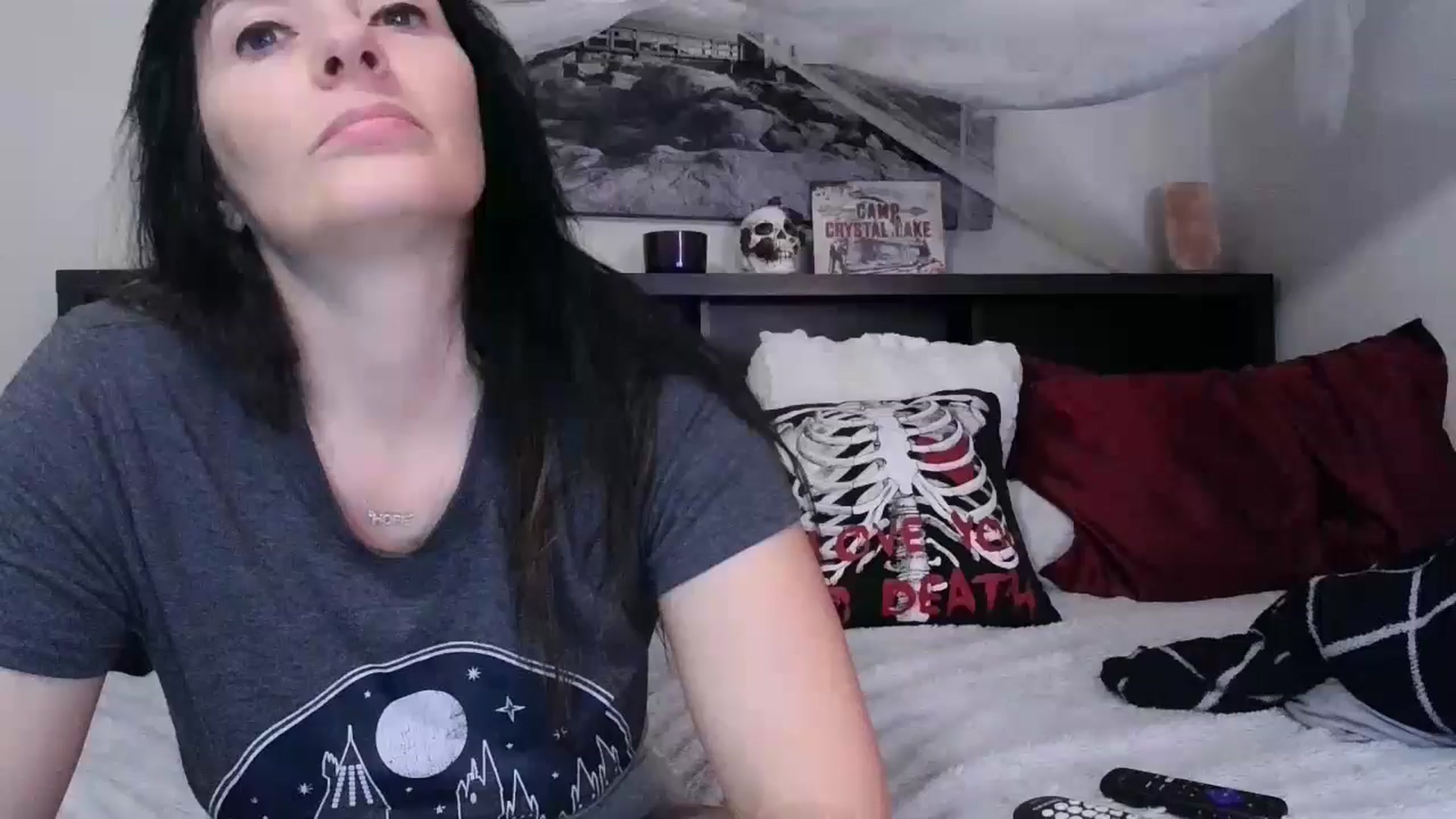 Gallery image thumbnail from CrystalLake's myfreecams stream on, 06/25/2024, 07:39 image 10 of 20