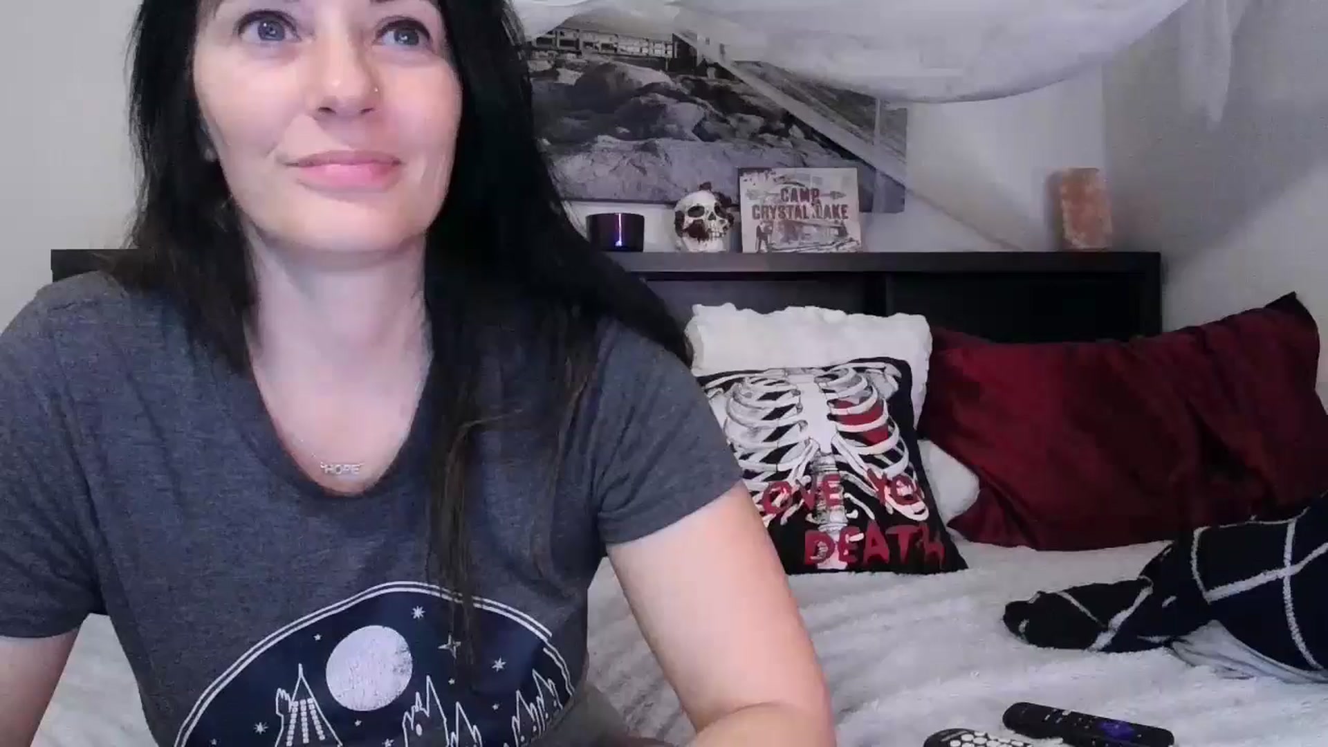 Gallery image thumbnail from CrystalLake's myfreecams stream on, 06/25/2024, 07:39 image 9 of 20