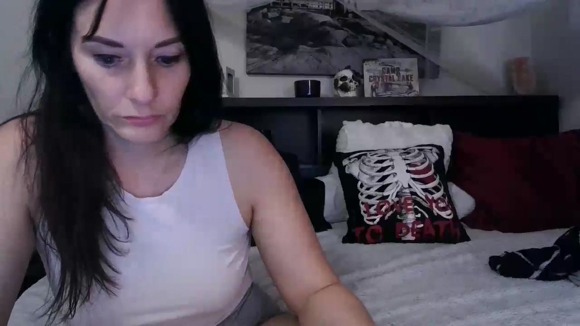 Gallery image thumbnail from CrystalLake's myfreecams stream on, 06/25/2024, 08:24 image 13 of 20