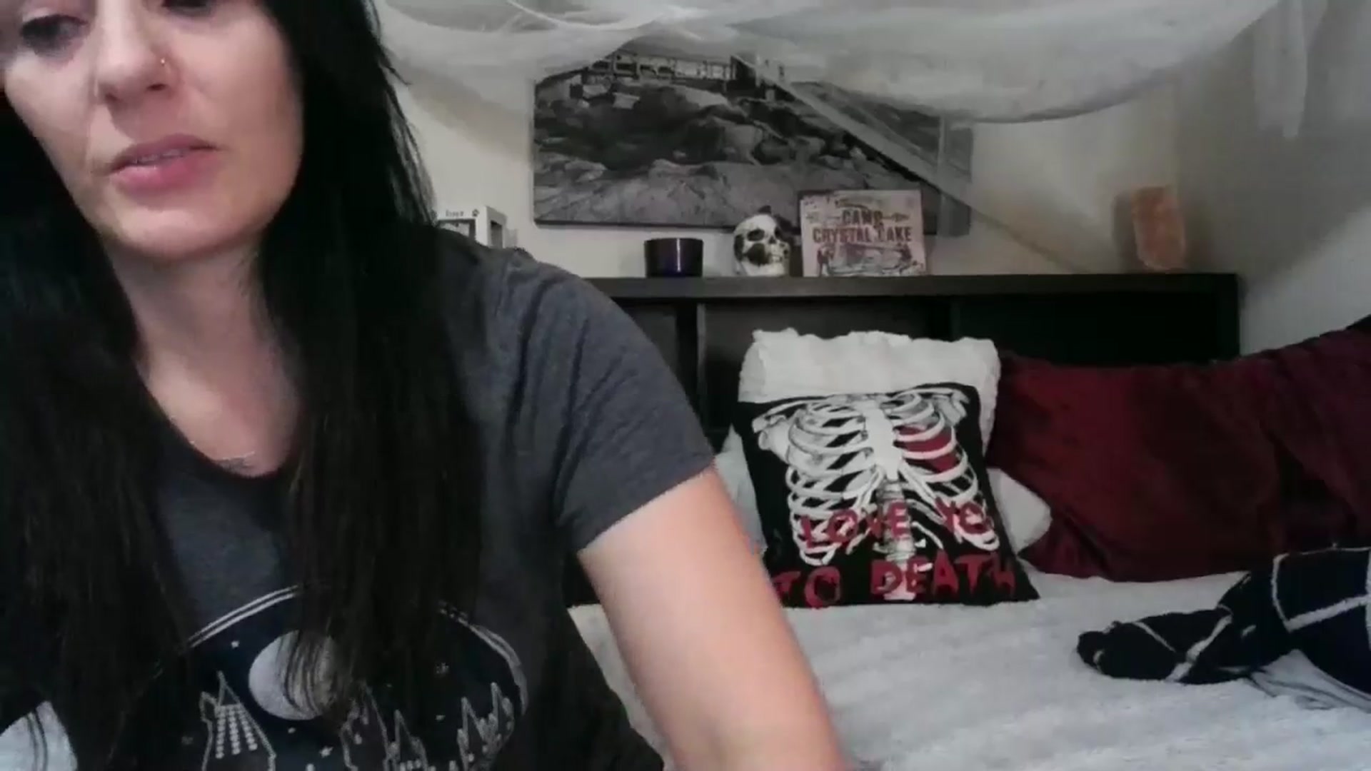 Gallery image thumbnail from CrystalLake's myfreecams stream on, 06/25/2024, 08:24 image 2 of 20