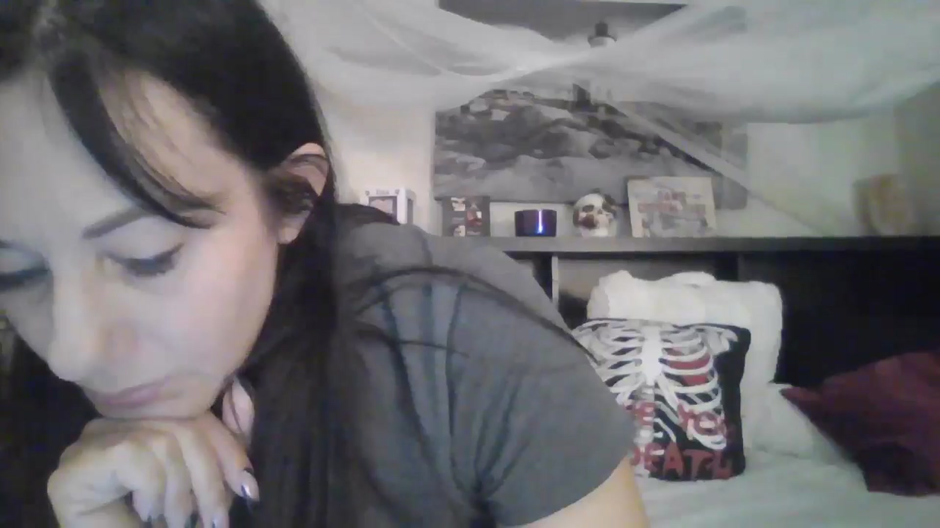 Gallery image thumbnail from CrystalLake's myfreecams stream on, 06/26/2024, 06:22 image 2 of 20