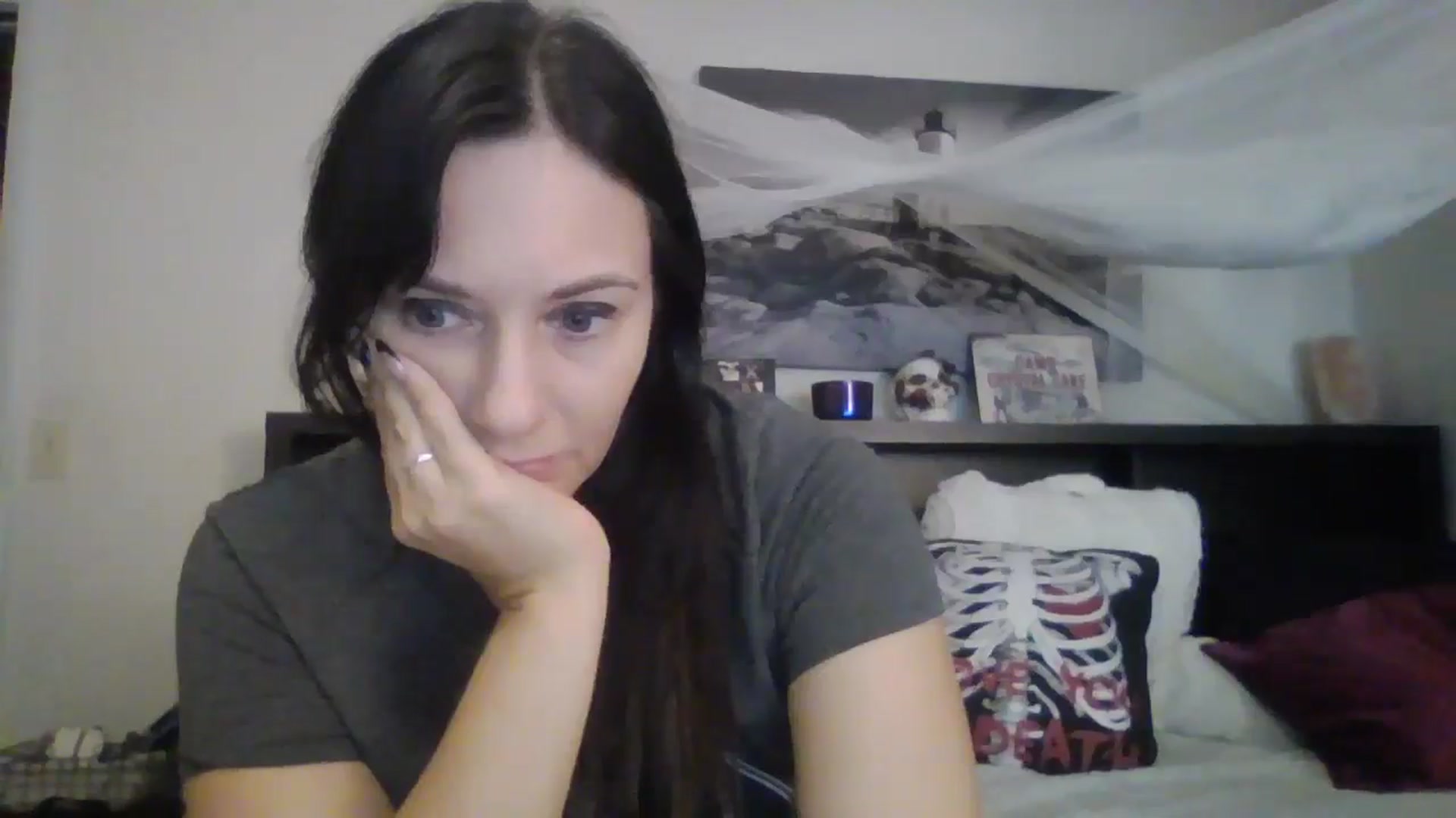 Gallery image thumbnail from CrystalLake's myfreecams stream on, 06/26/2024, 06:22 image 11 of 20