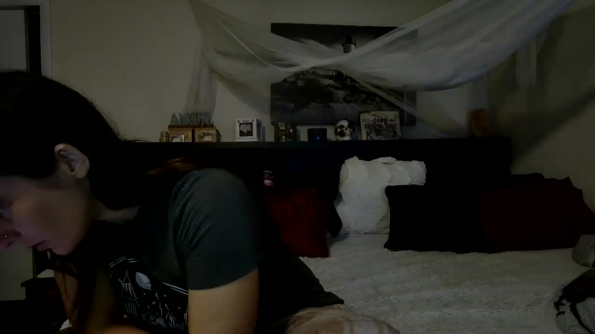 Gallery image thumbnail from CrystalLake's myfreecams stream on, 06/26/2024, 07:31 image 14 of 20