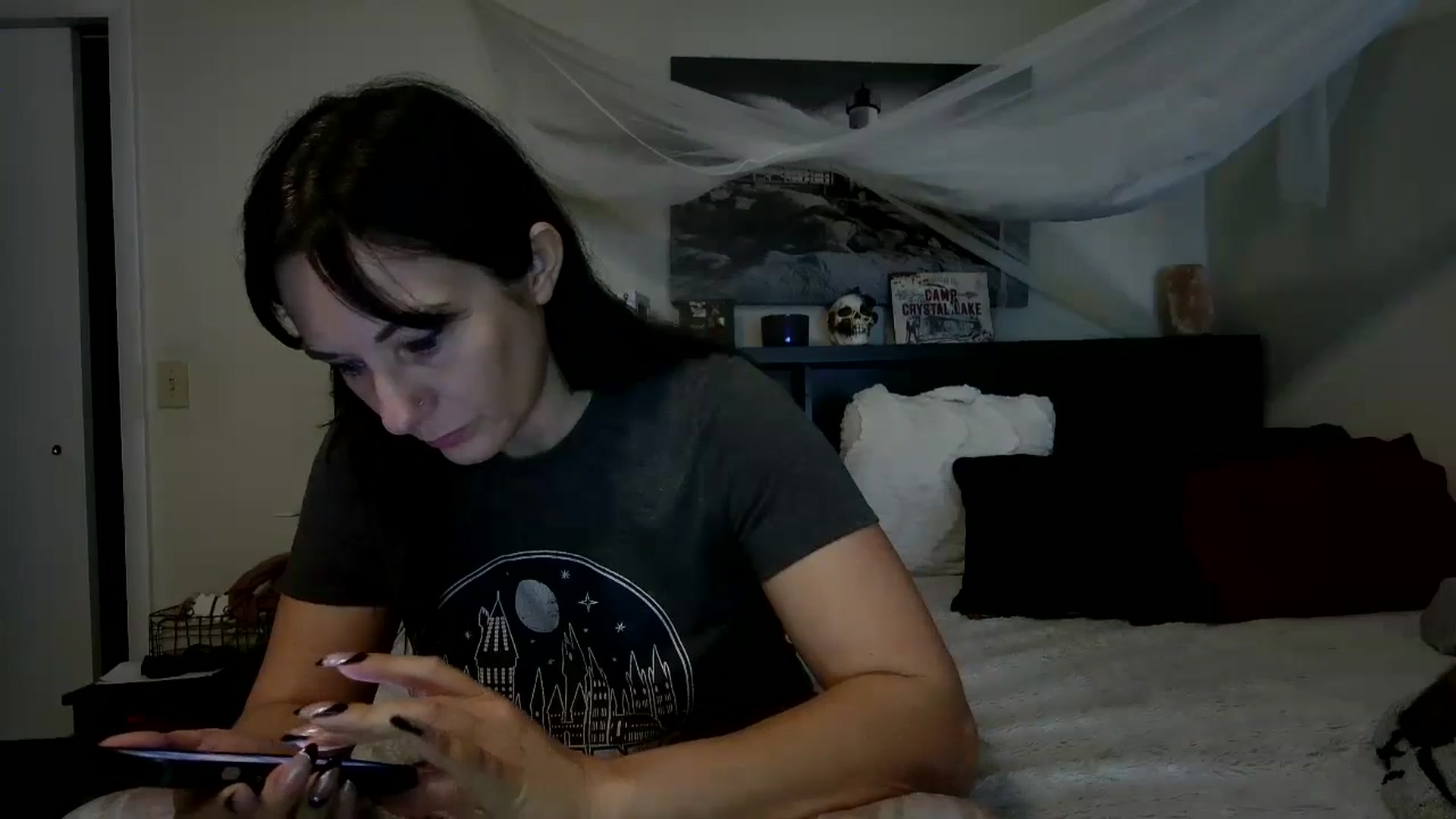 Gallery image thumbnail from CrystalLake's myfreecams stream on, 06/26/2024, 07:31 image 11 of 20