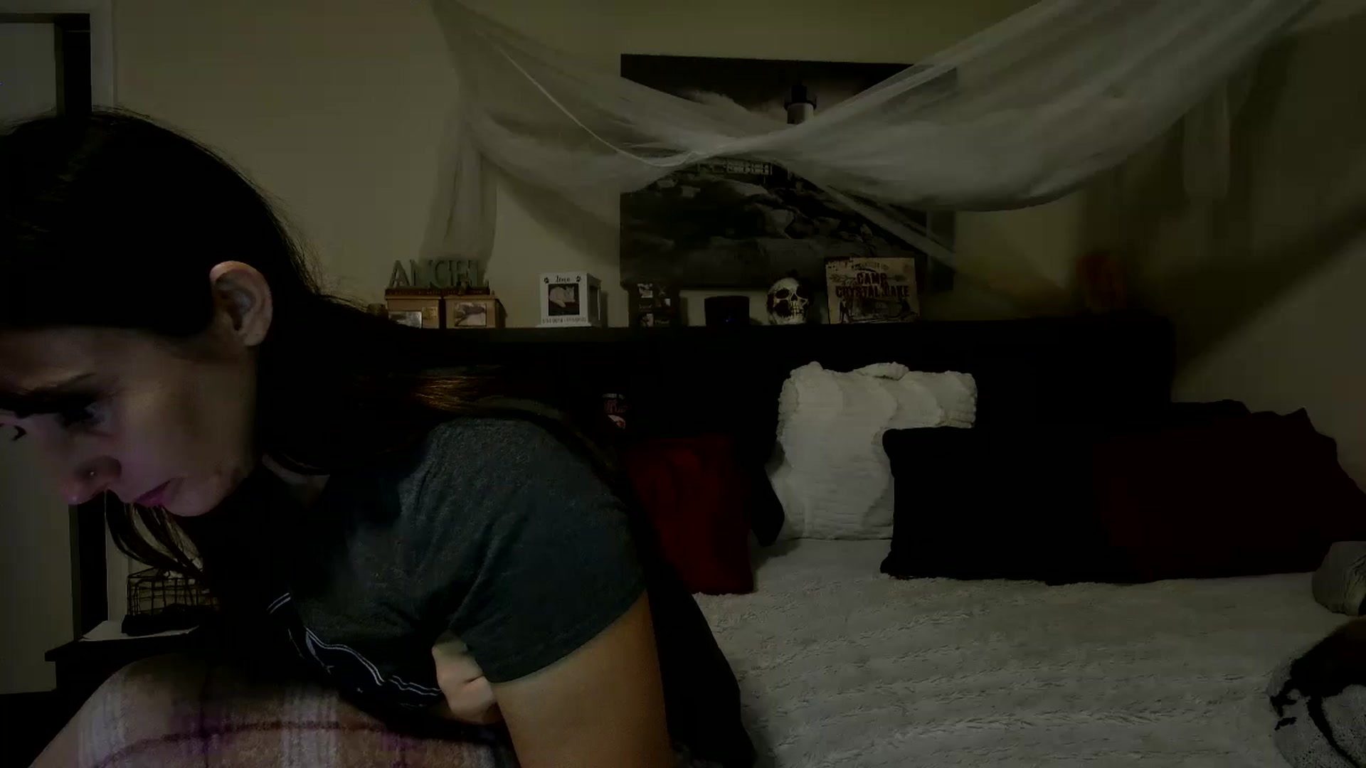 Gallery image thumbnail from CrystalLake's myfreecams stream on, 06/26/2024, 07:31 image 18 of 20