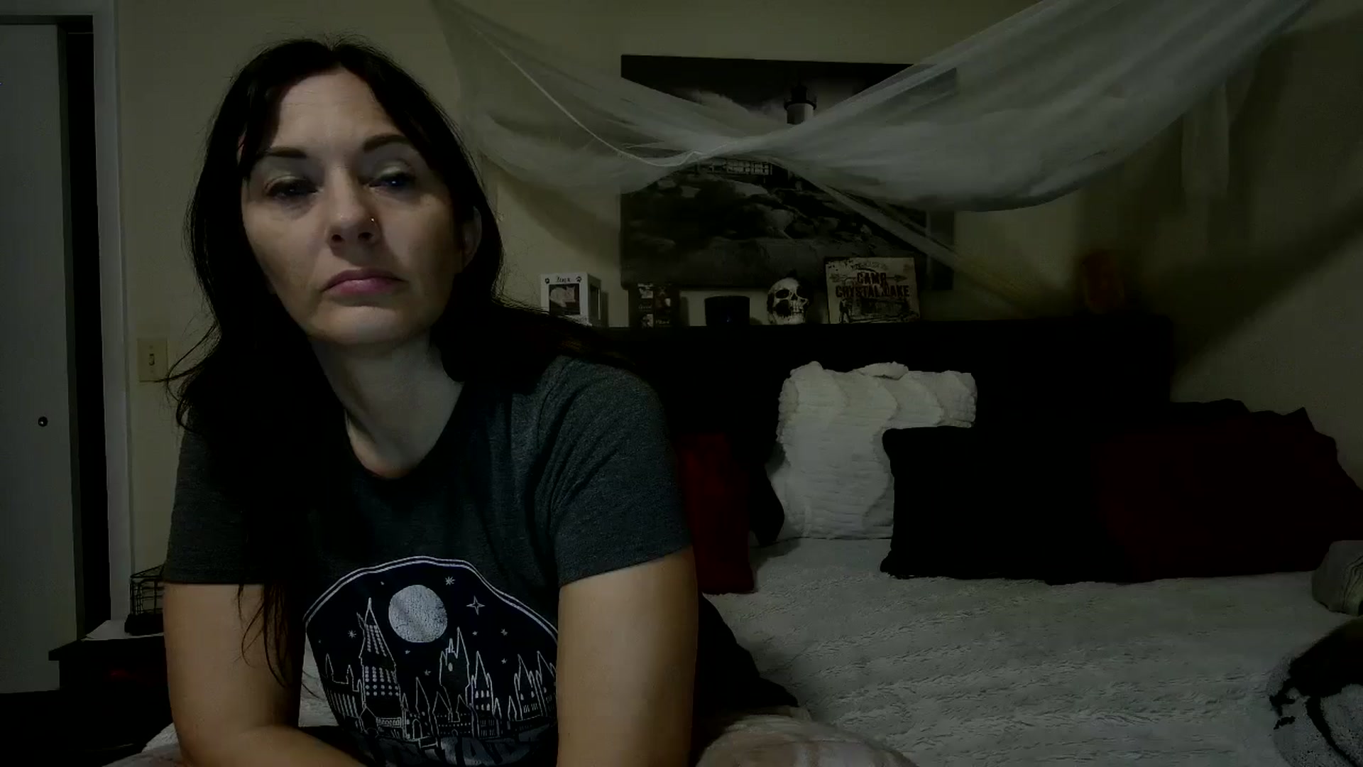 Gallery image thumbnail from CrystalLake's myfreecams stream on, 06/26/2024, 07:31 image 17 of 20