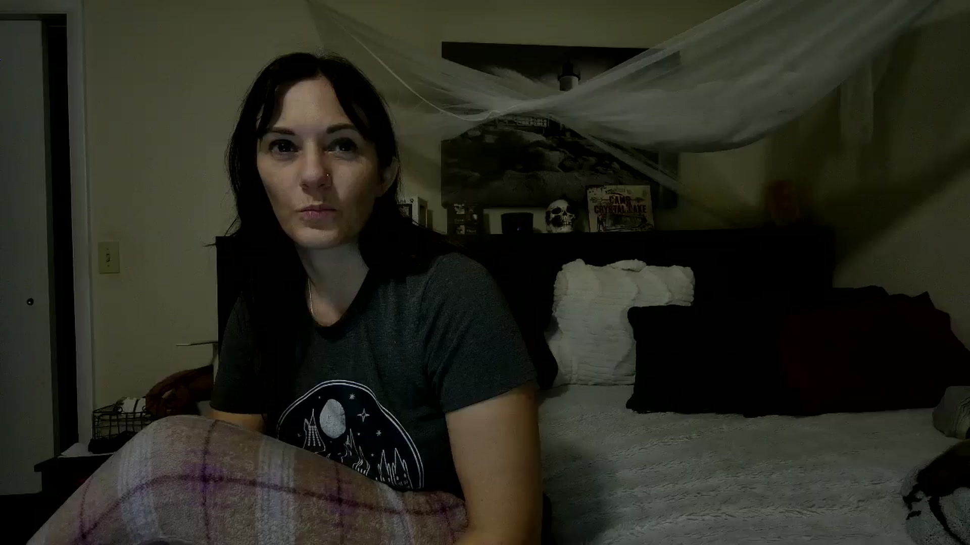 Gallery image thumbnail from CrystalLake's myfreecams stream on, 06/26/2024, 07:31 image 19 of 20