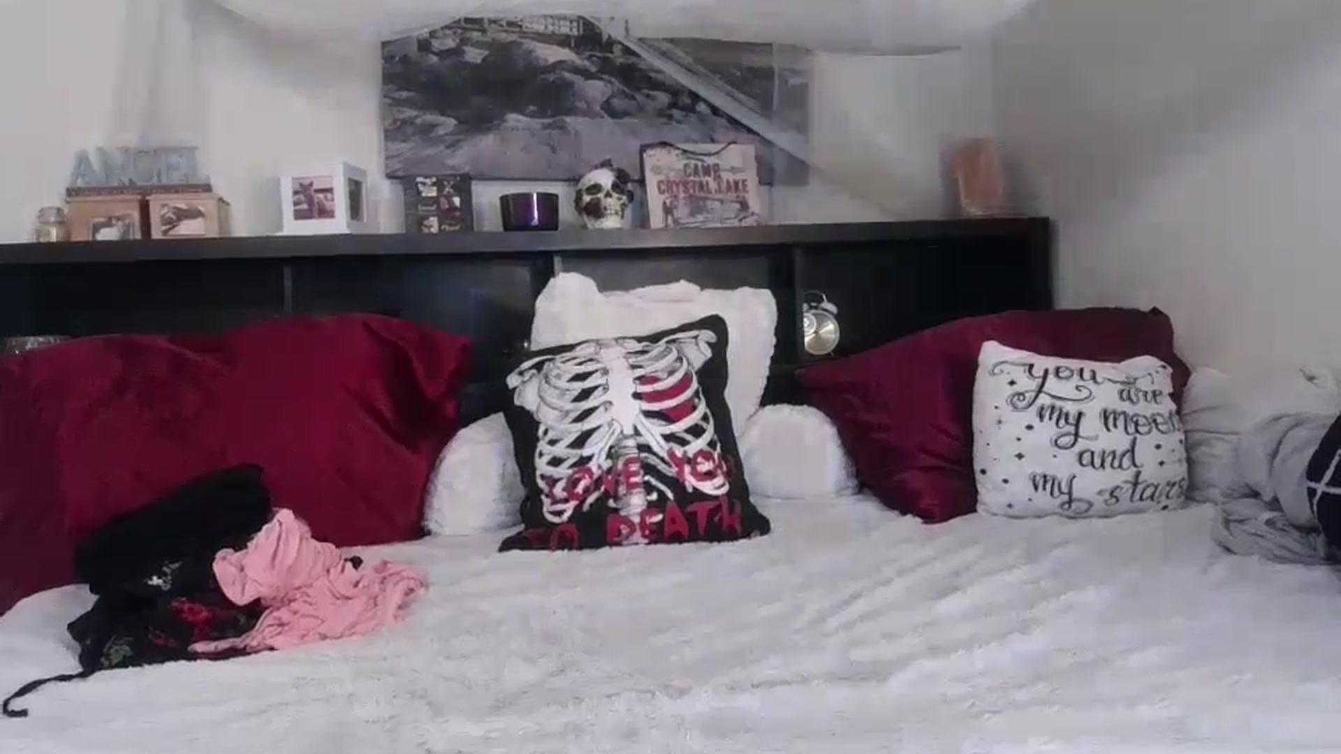 Gallery image thumbnail from CrystalLake's myfreecams stream on, 07/07/2024, 05:37 image 5 of 20