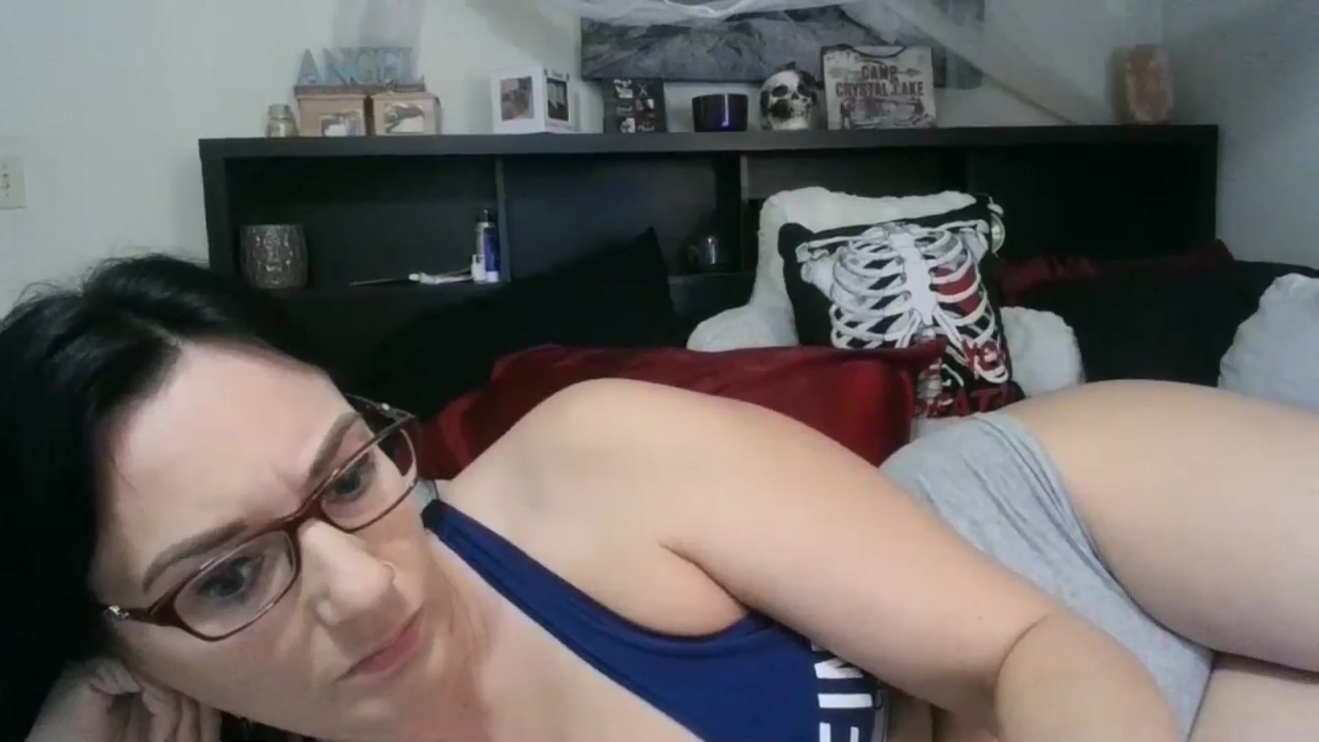 Gallery image thumbnail from CrystalLake's myfreecams stream on, 07/08/2024, 06:35 image 14 of 20