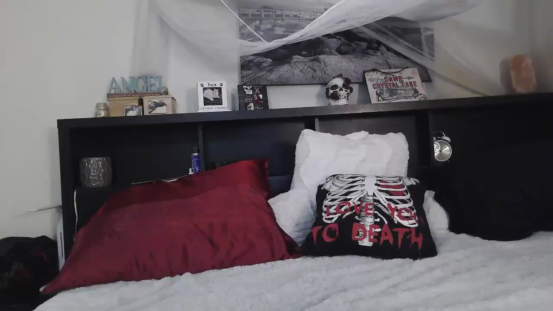 Gallery image thumbnail from CrystalLake's myfreecams stream on, 07/11/2024, 05:24 image 12 of 20