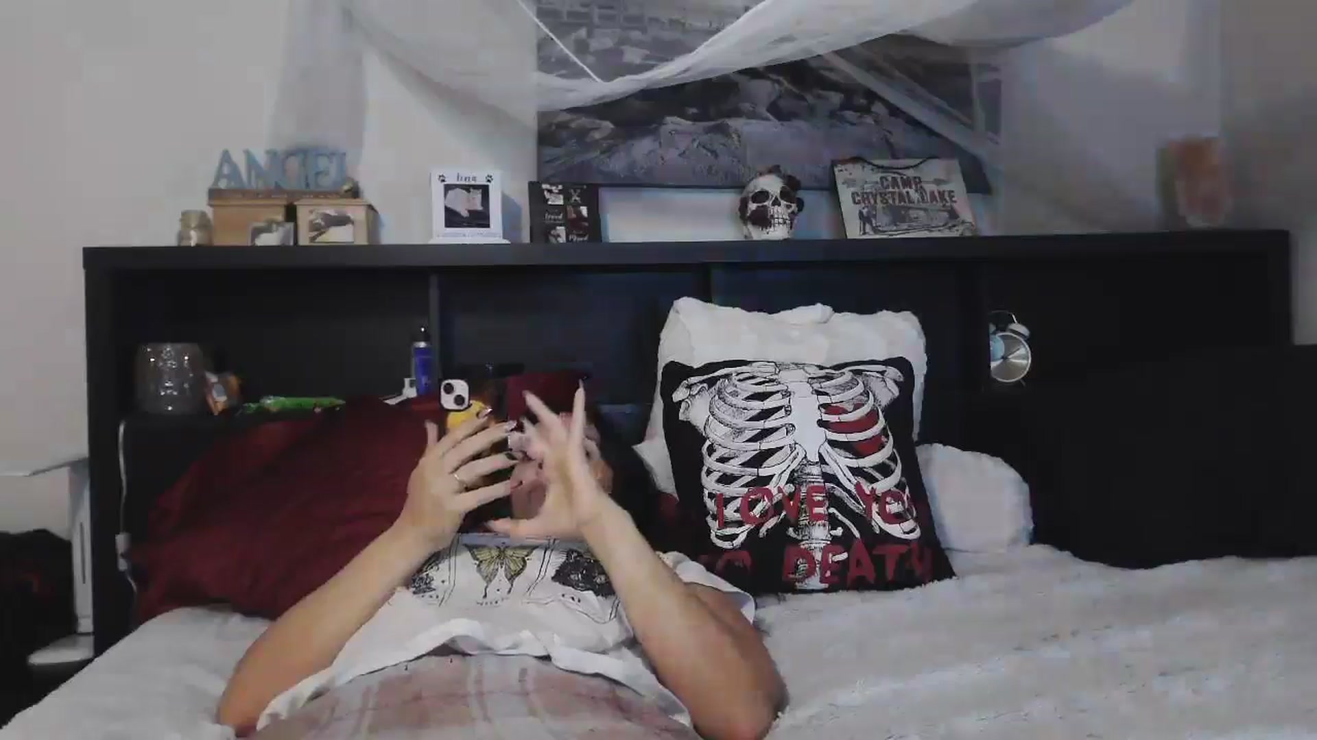 Gallery image thumbnail from CrystalLake's myfreecams stream on, 07/11/2024, 07:20 image 2 of 20