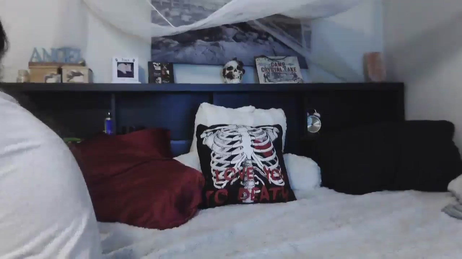 Gallery image thumbnail from CrystalLake's myfreecams stream on, 07/11/2024, 07:20 image 4 of 20