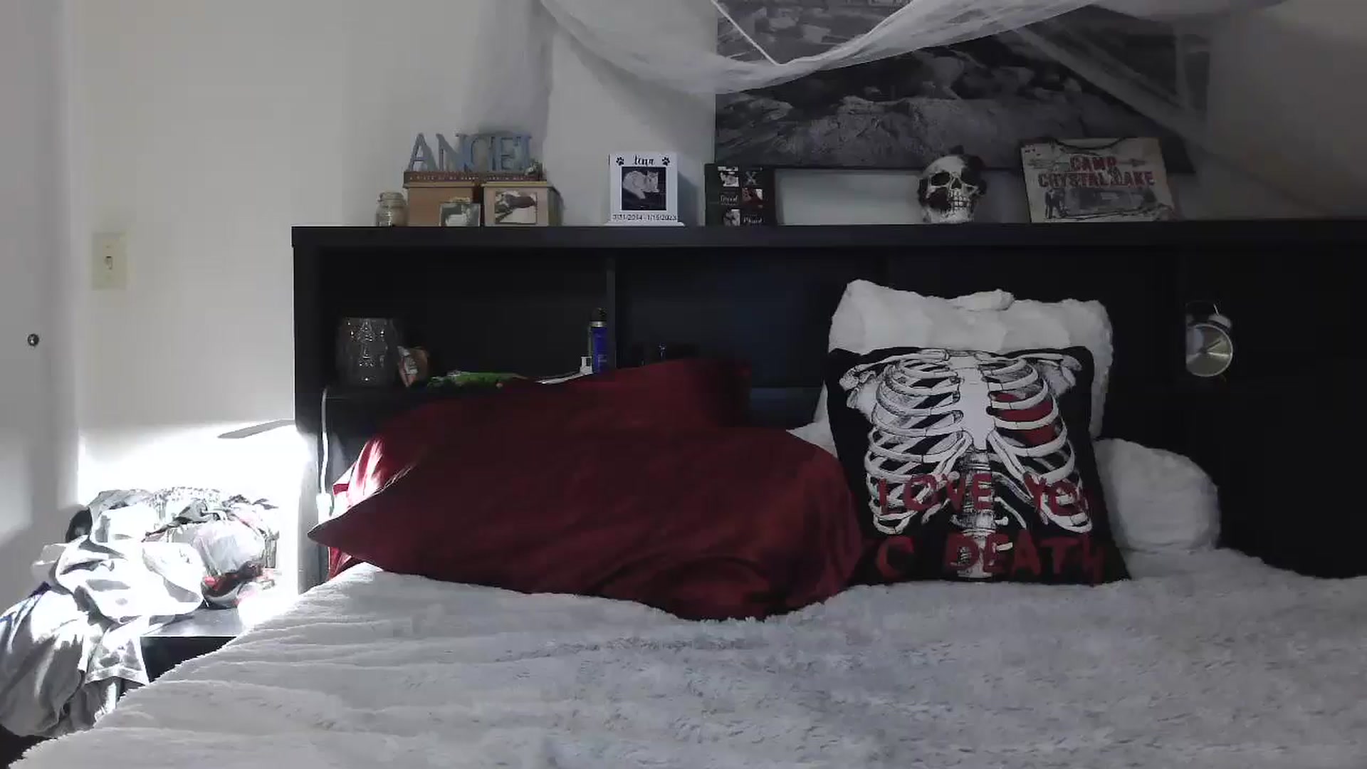 Gallery image thumbnail from CrystalLake's myfreecams stream on, 07/11/2024, 07:20 image 18 of 20