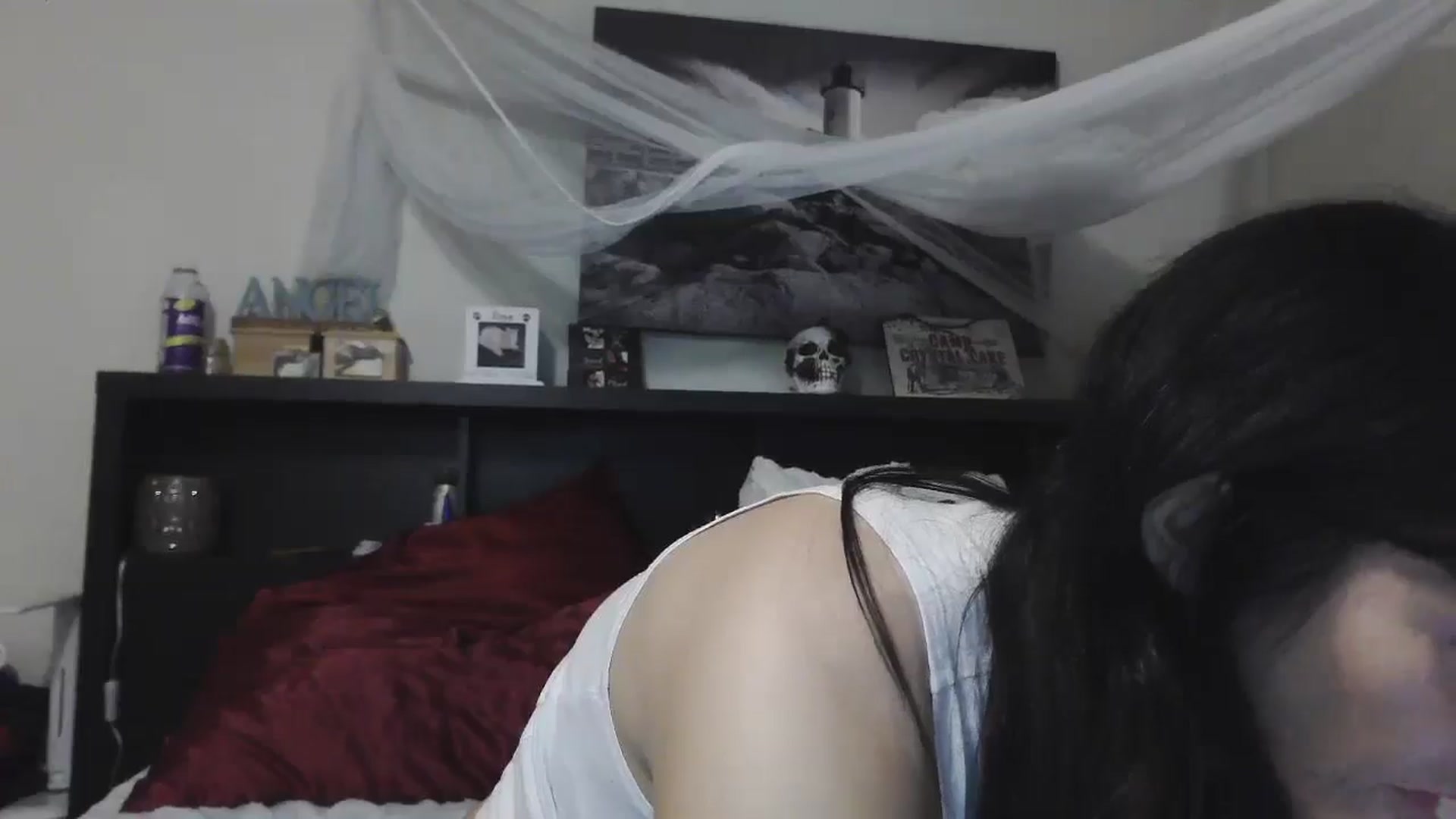 Gallery image thumbnail from CrystalLake's myfreecams stream on, 07/12/2024, 06:23 image 10 of 20