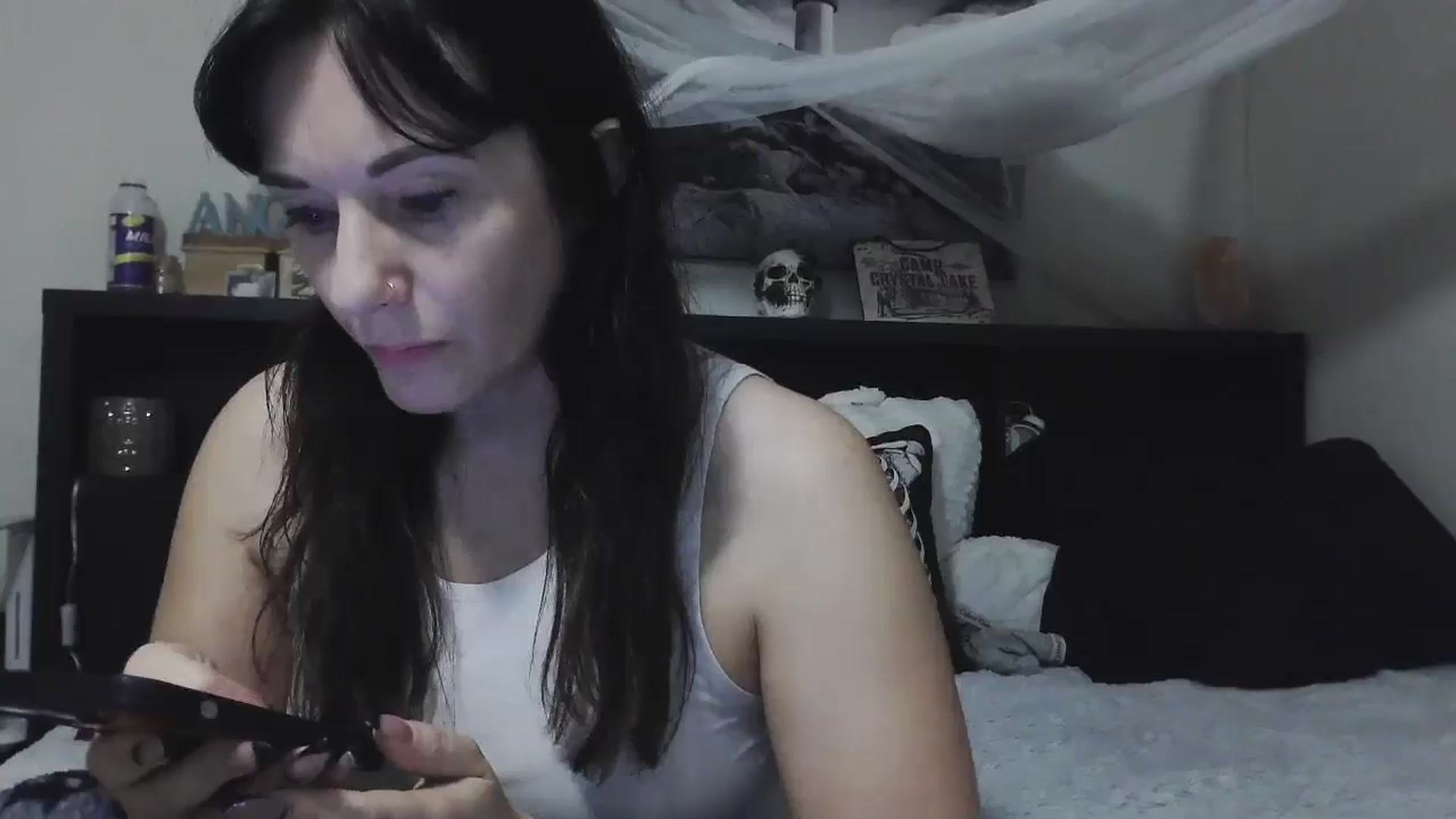 Gallery image thumbnail from CrystalLake's myfreecams stream on, 07/12/2024, 06:23 image 15 of 20