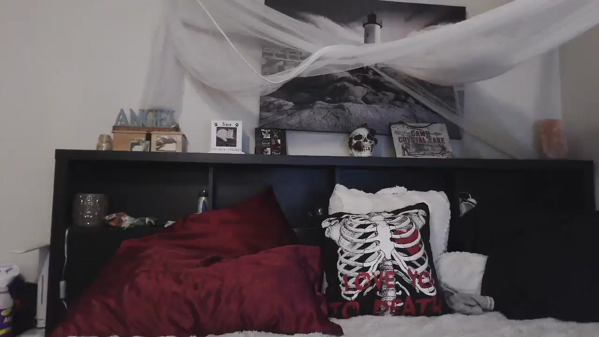 Gallery image thumbnail from CrystalLake's myfreecams stream on, 07/12/2024, 06:23 image 20 of 20