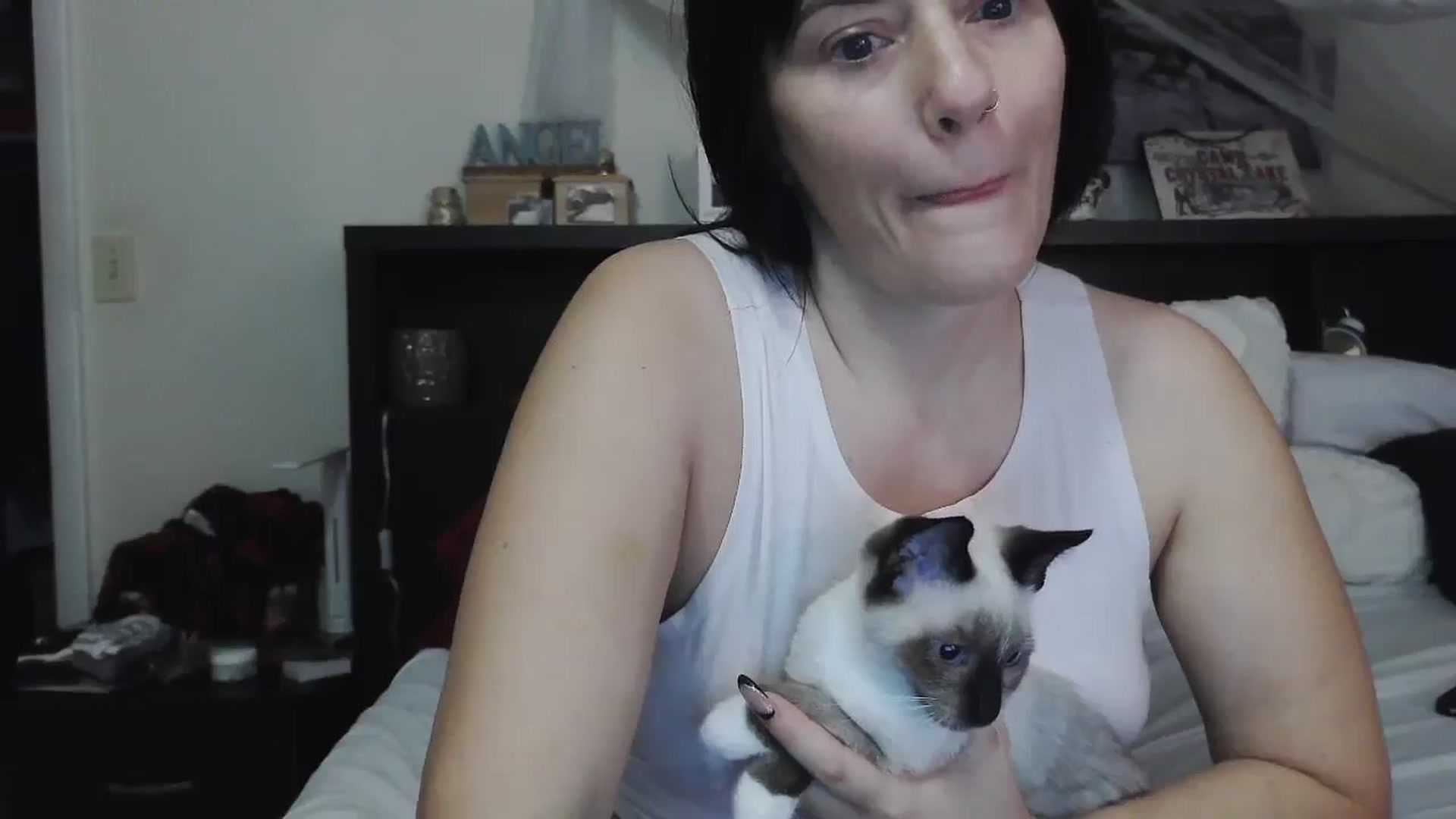 Gallery image thumbnail from CrystalLake's myfreecams stream on, 07/13/2024, 08:03 image 14 of 20