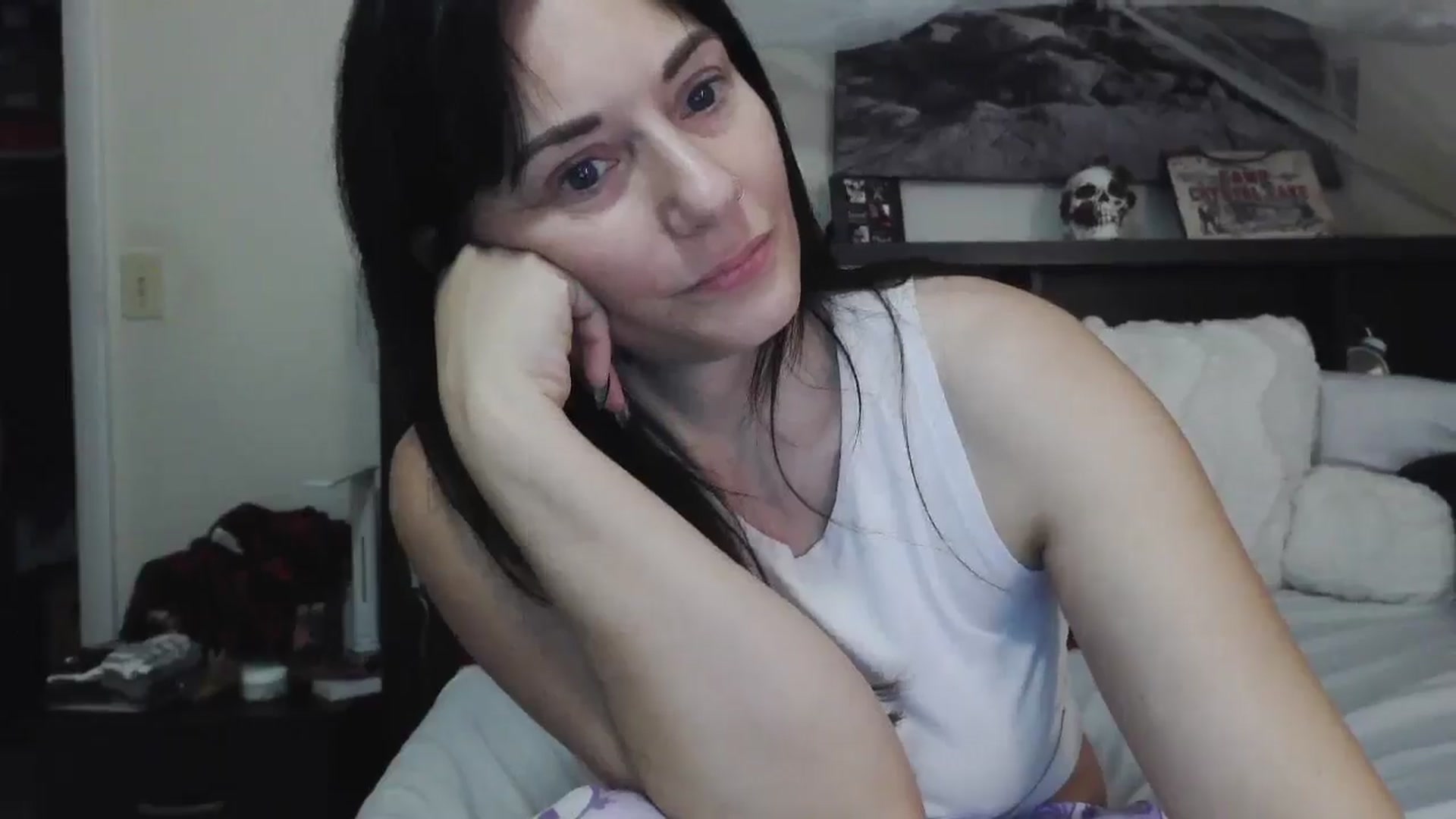 Gallery image thumbnail from CrystalLake's myfreecams stream on, 07/13/2024, 08:03 image 18 of 20