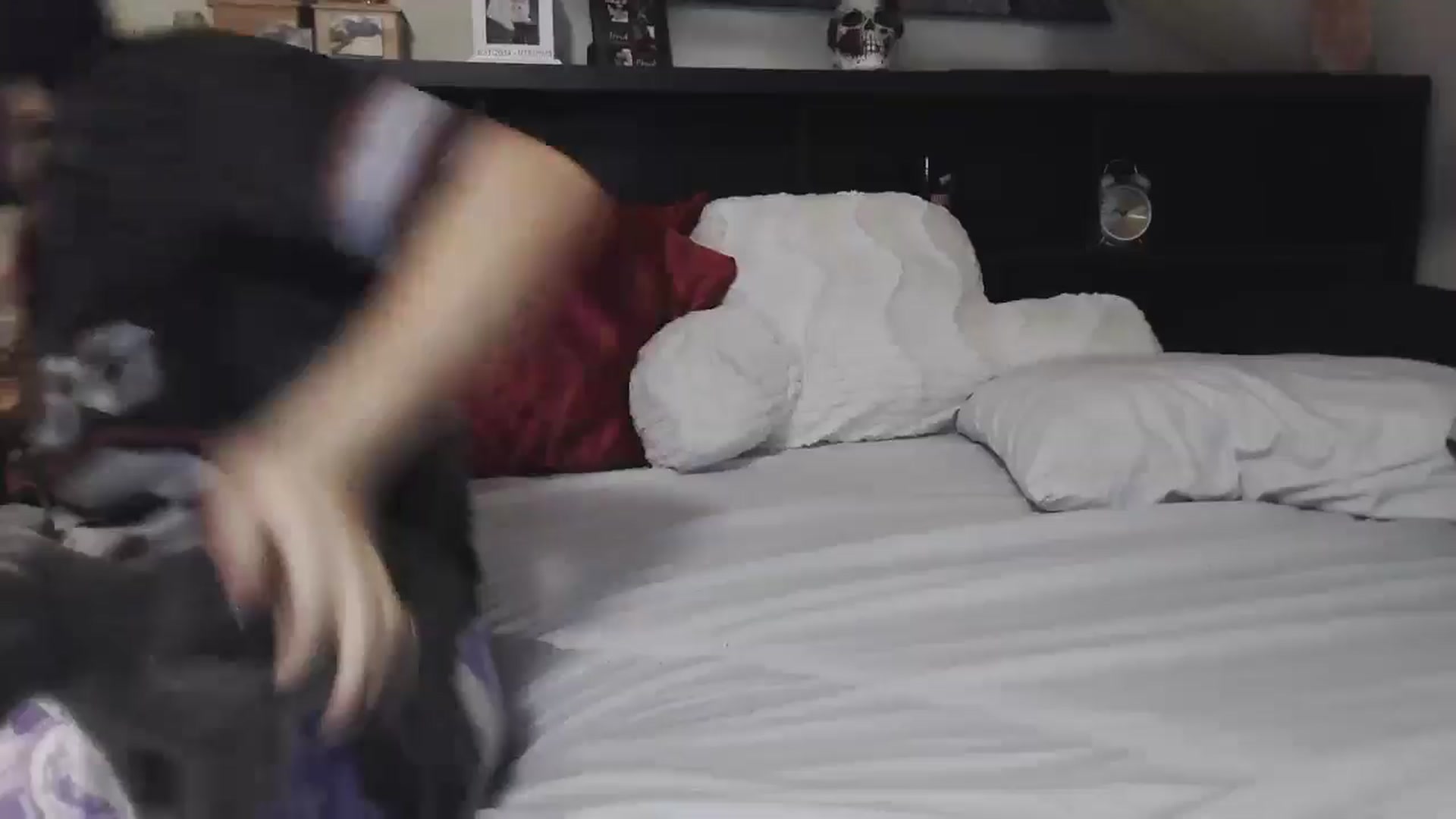 Gallery image thumbnail from CrystalLake's myfreecams stream on, 07/14/2024, 07:55 image 17 of 20