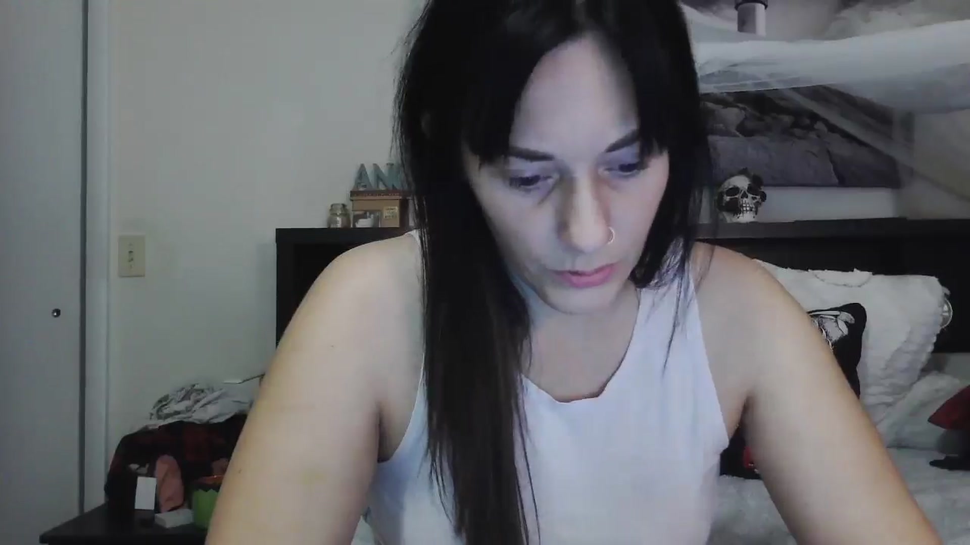 Gallery image thumbnail from CrystalLake's myfreecams stream on, 07/15/2024, 08:08 image 16 of 20