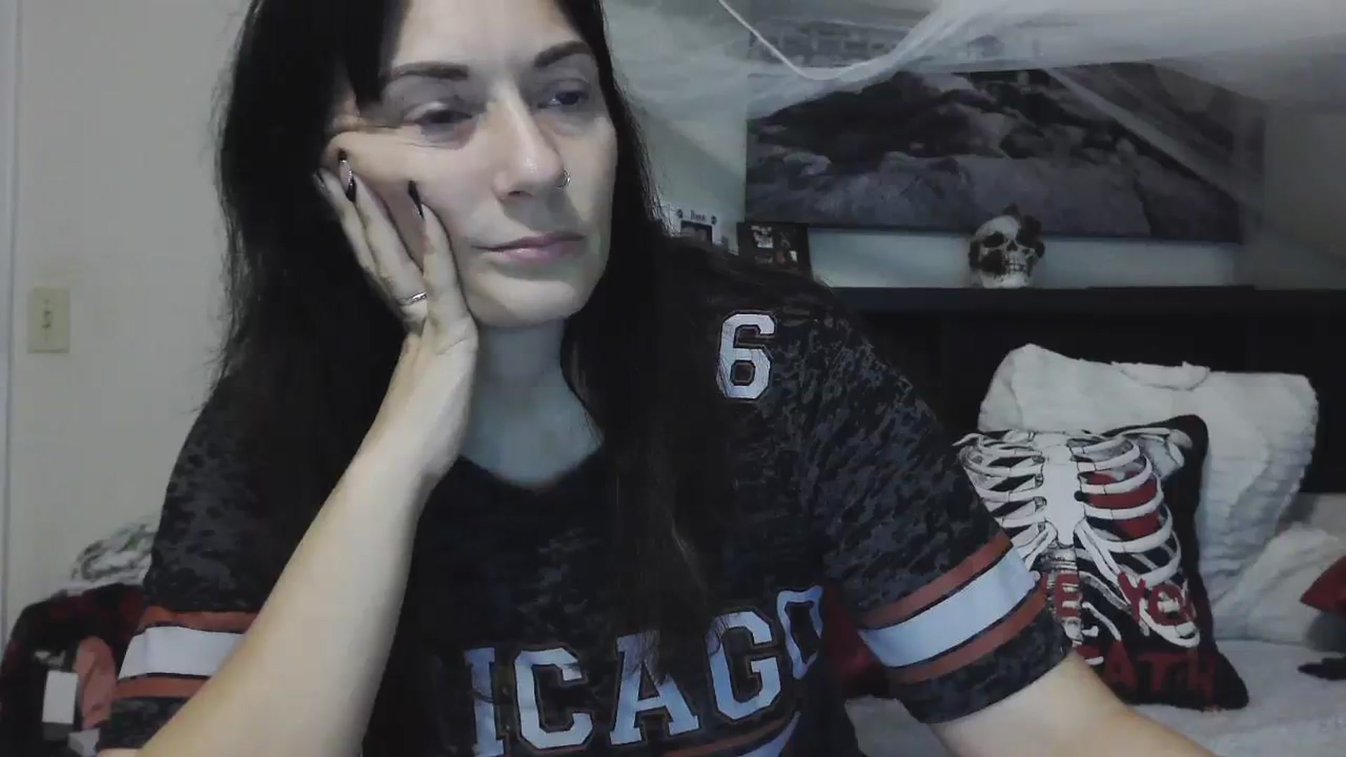 Gallery image thumbnail from CrystalLake's myfreecams stream on, 07/15/2024, 08:08 image 2 of 20